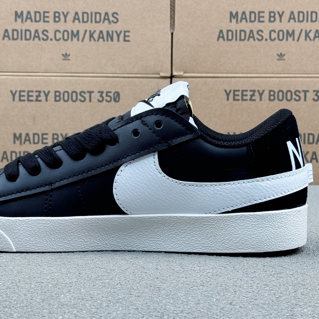 Nike Blazer Low '77 Jumbo