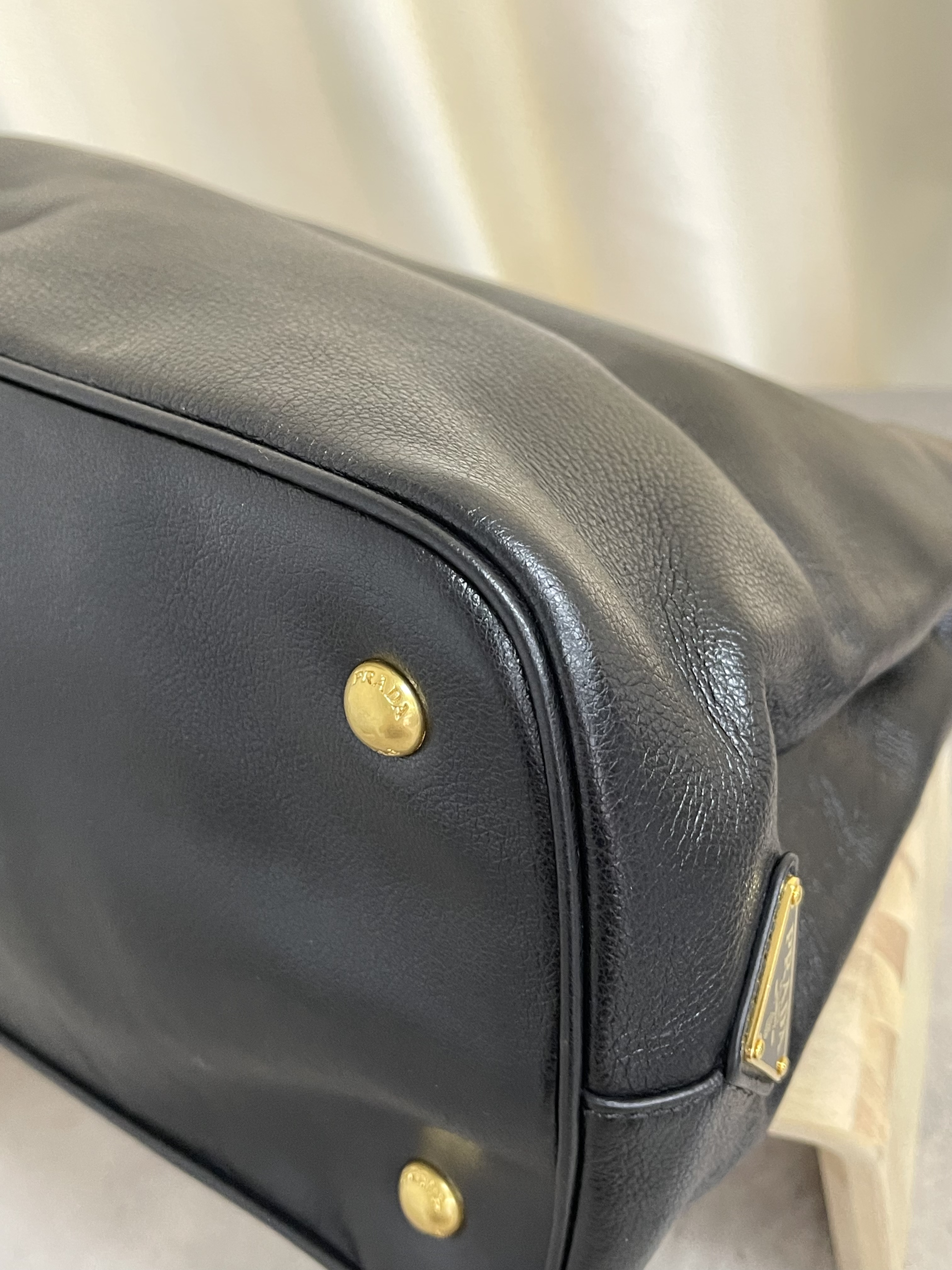 Pre-owned Prada Handbag / Product Code: 26012701