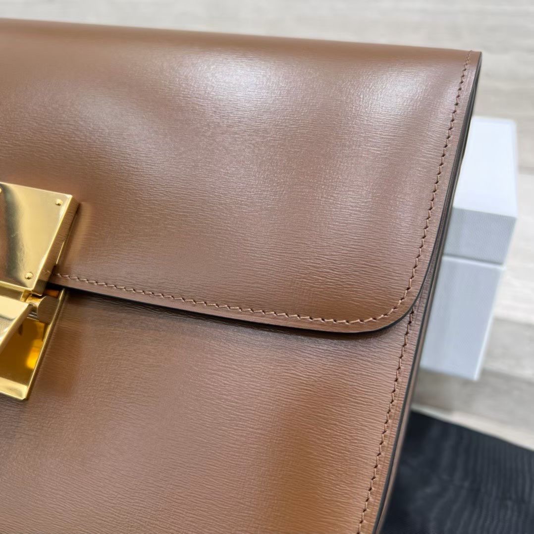 Unused Celine Classic Box-Medium