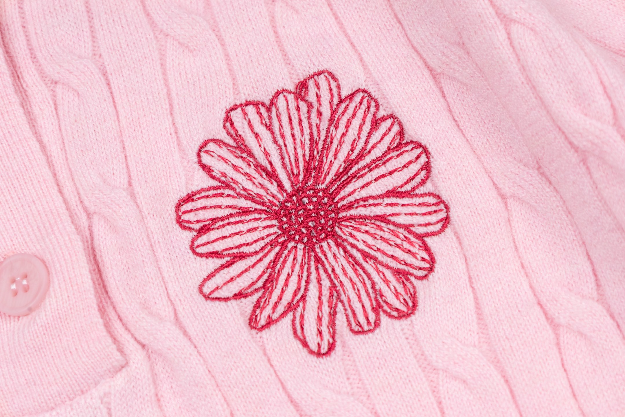 Mardi Mercredi Flower Embroidery Cable Short Sleeve Knit