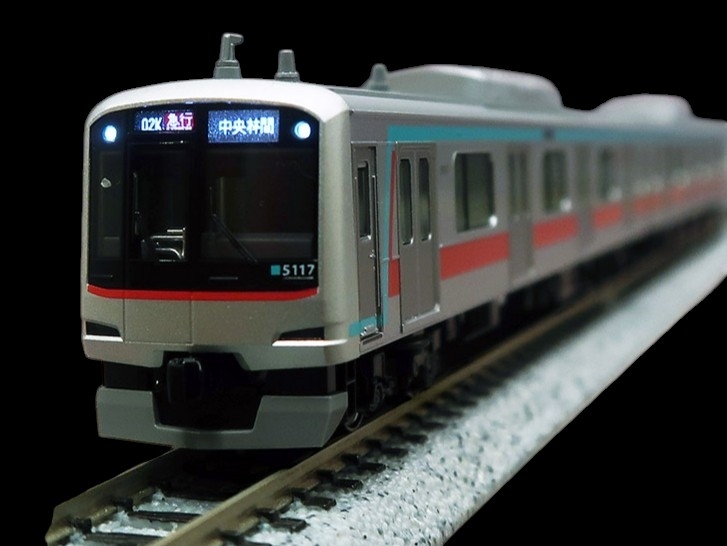 Kato 東急電鉄 田園都市線 5000系 (基礎動力四節組配升級行走摩打）