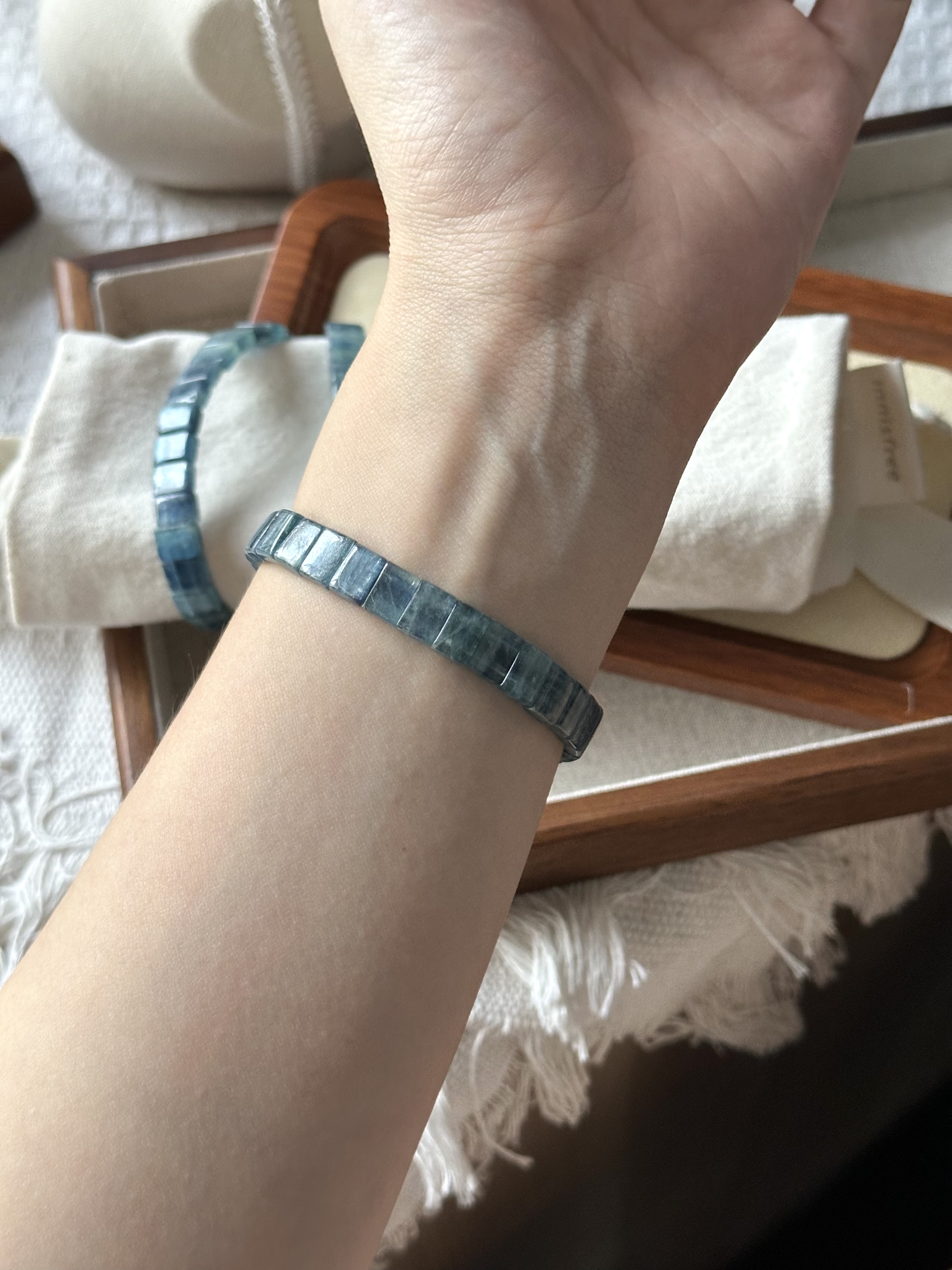 蓝绿蓝晶石手排｜ Blue Green Kyanite Bangle