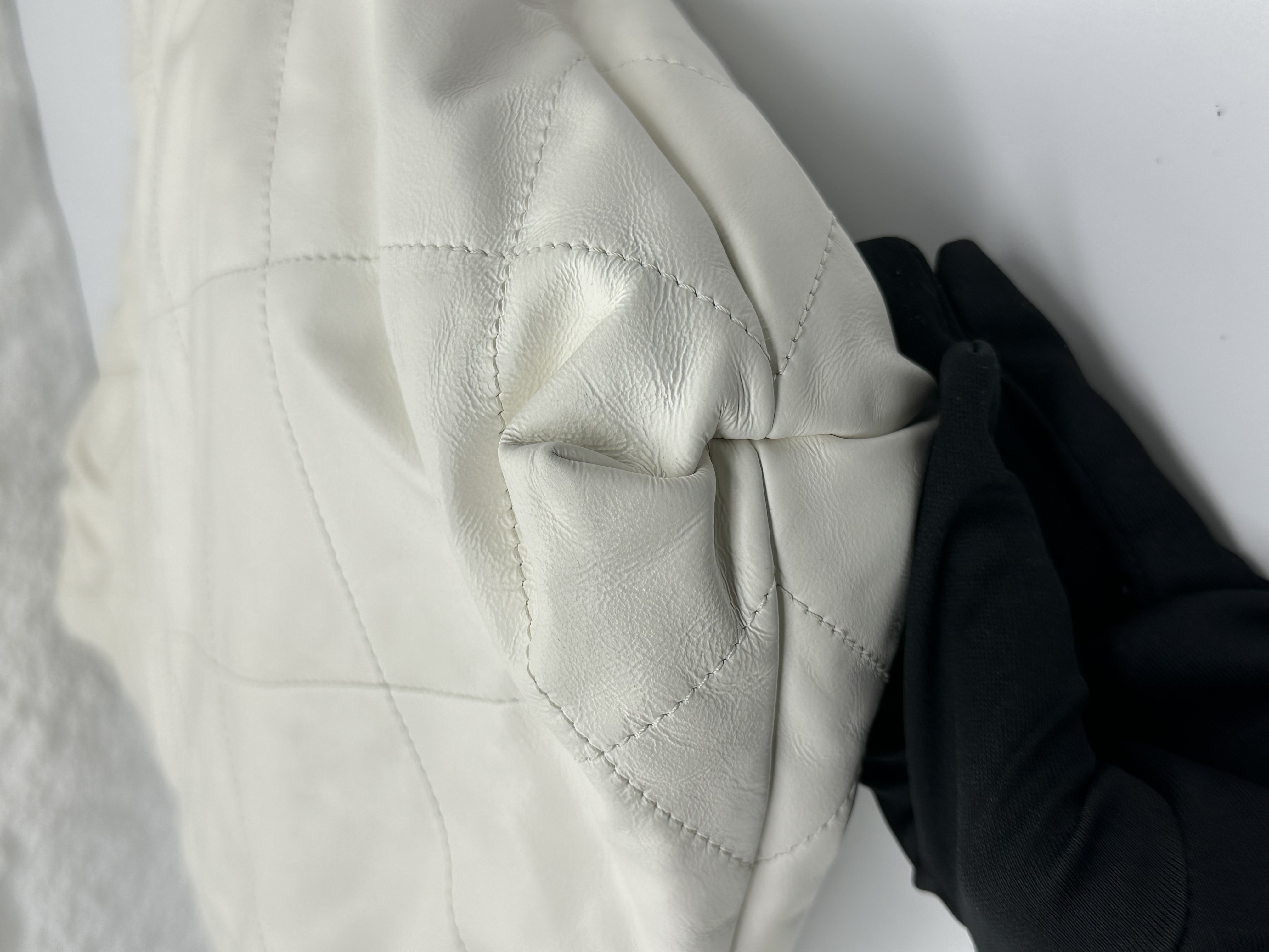 直播貨品 |  [1個-$100 2個-$300］FF43