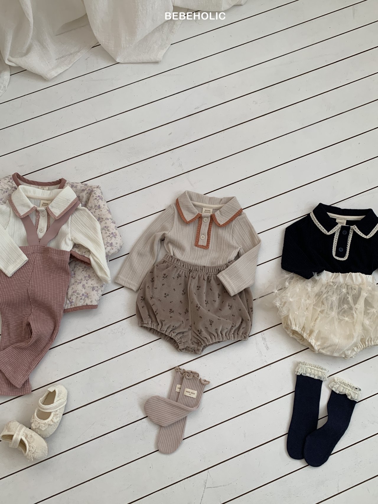 🌸預訂 韓國直送🌸🇰🇷BEBEHOLIC三色蕾絲花邊翻領長袖上衣