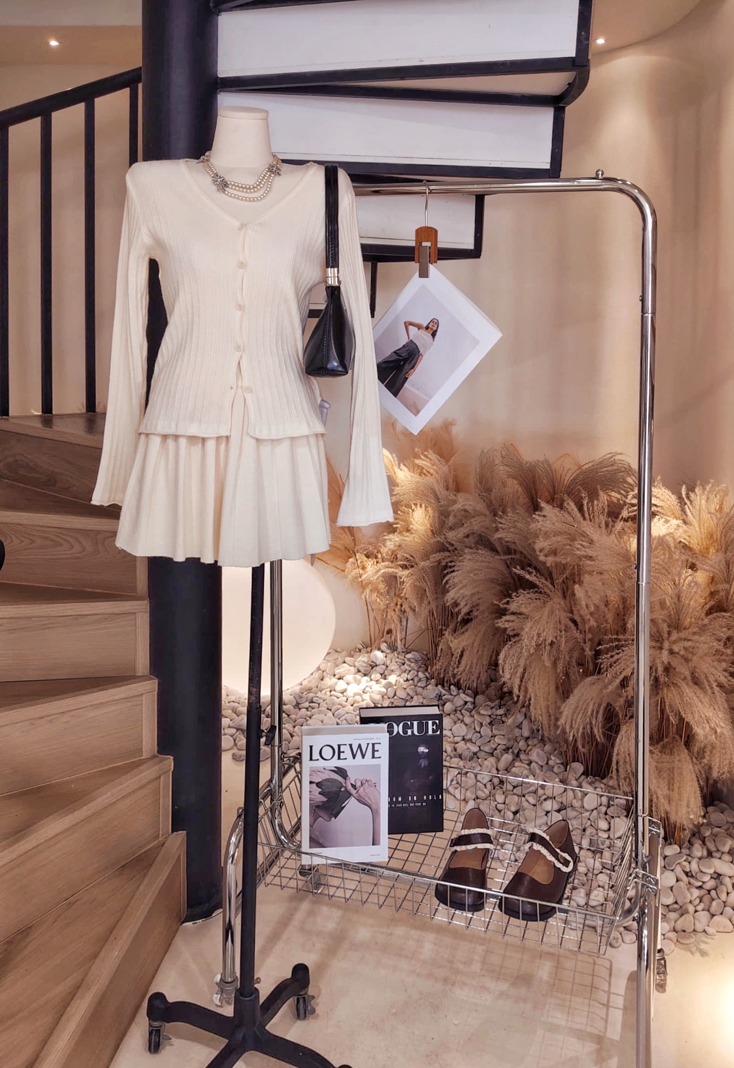 v领针织上衣+裤裙套装