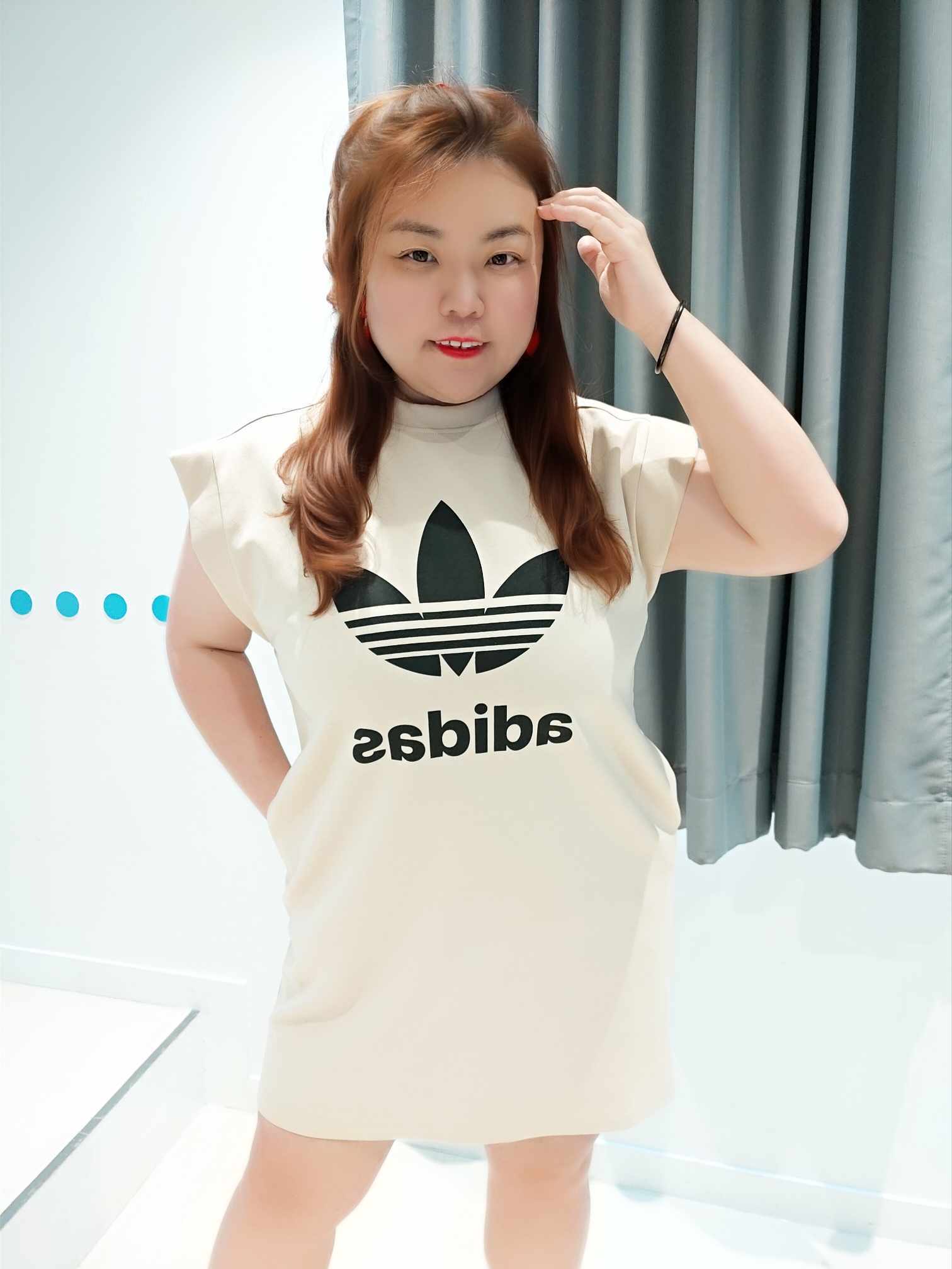 YCA01 25096 ADS 三叶草字母简约连身裙