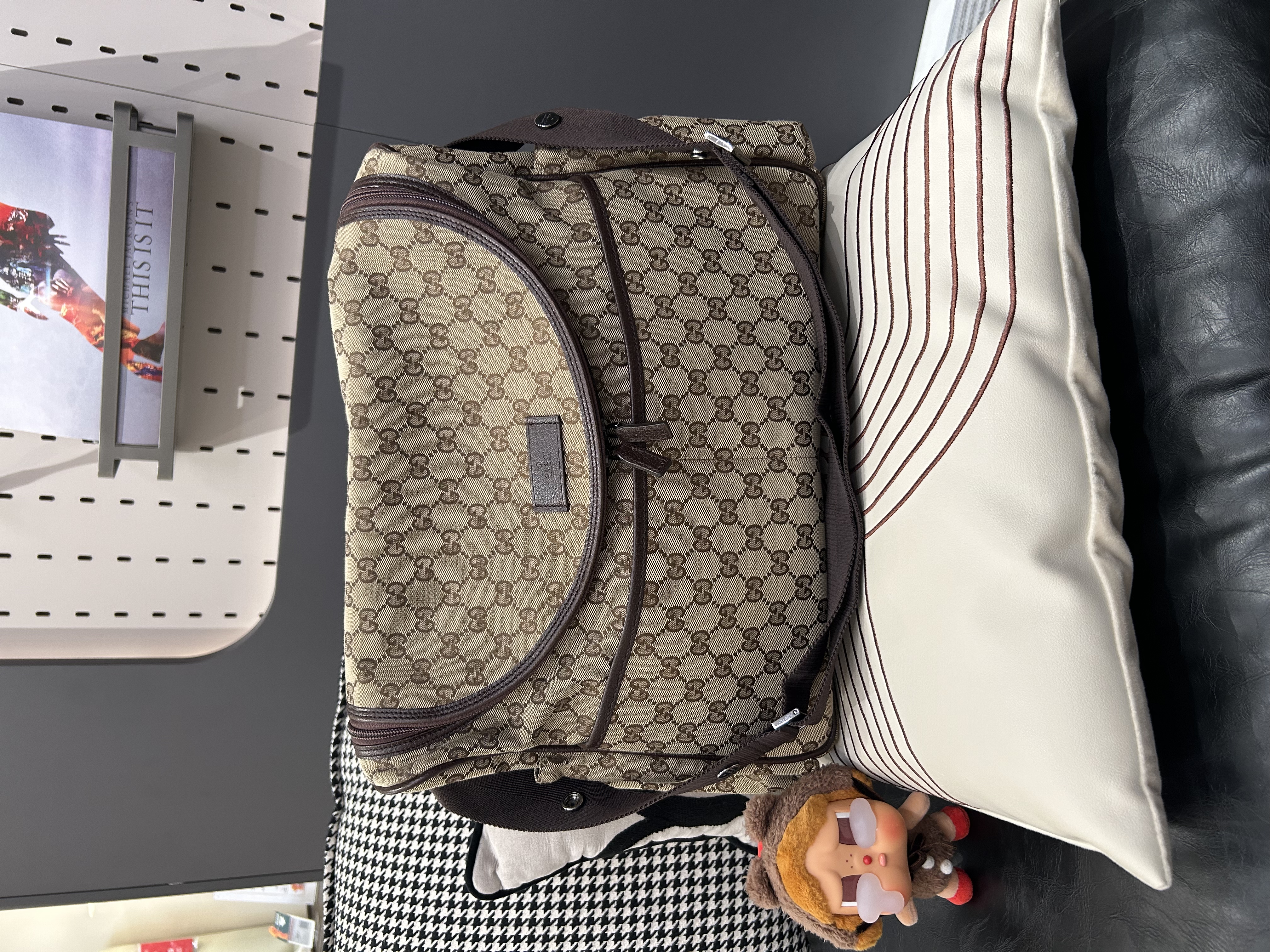 Gucci GG Crossbody bag 100%Authentic, 95%New