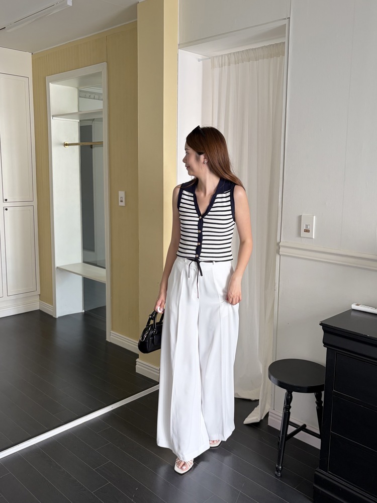 The Effortless Stripe Vest (Navy)