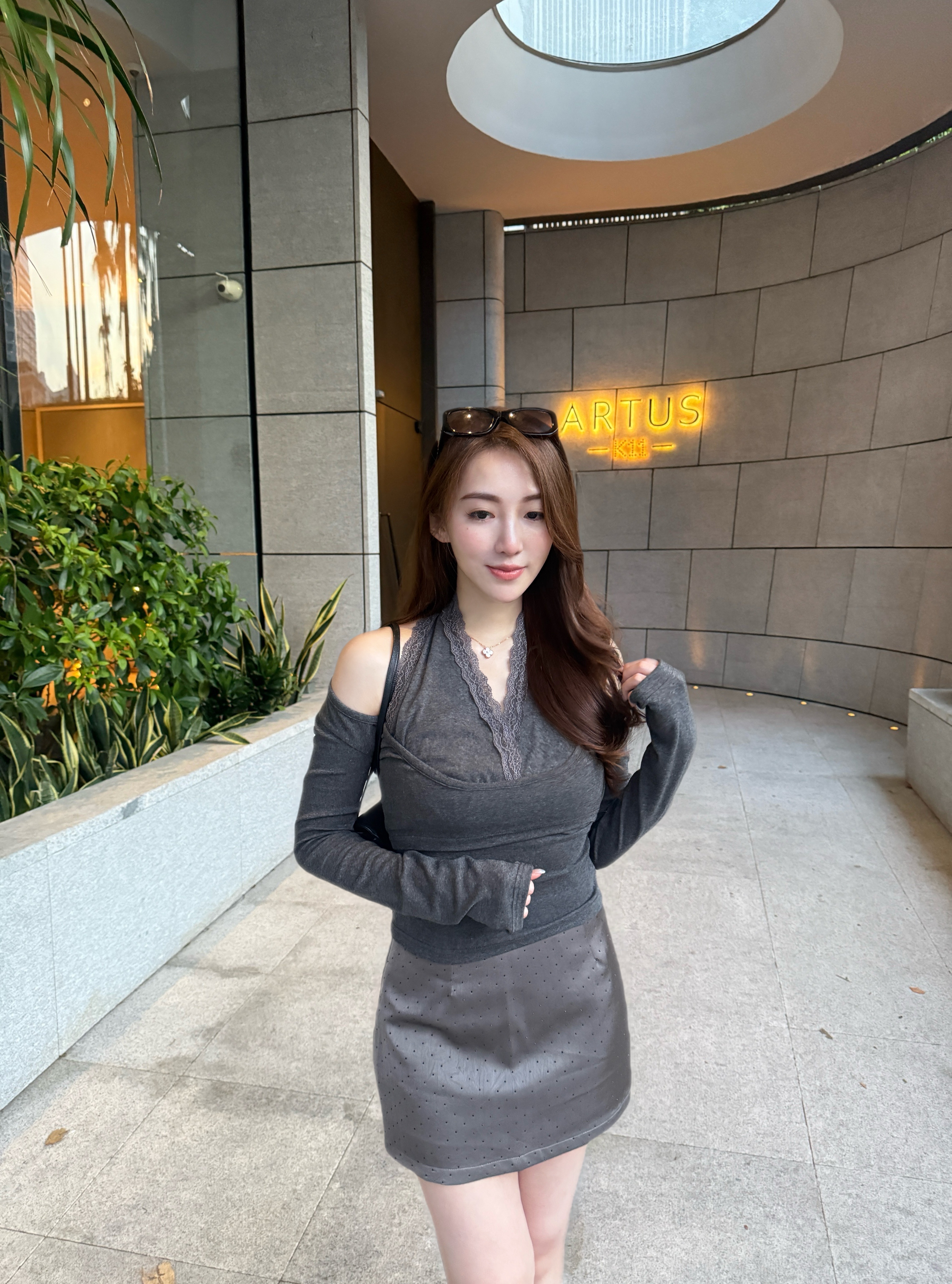 ♥︎歐美V領繞頸蕾絲TwinSet 