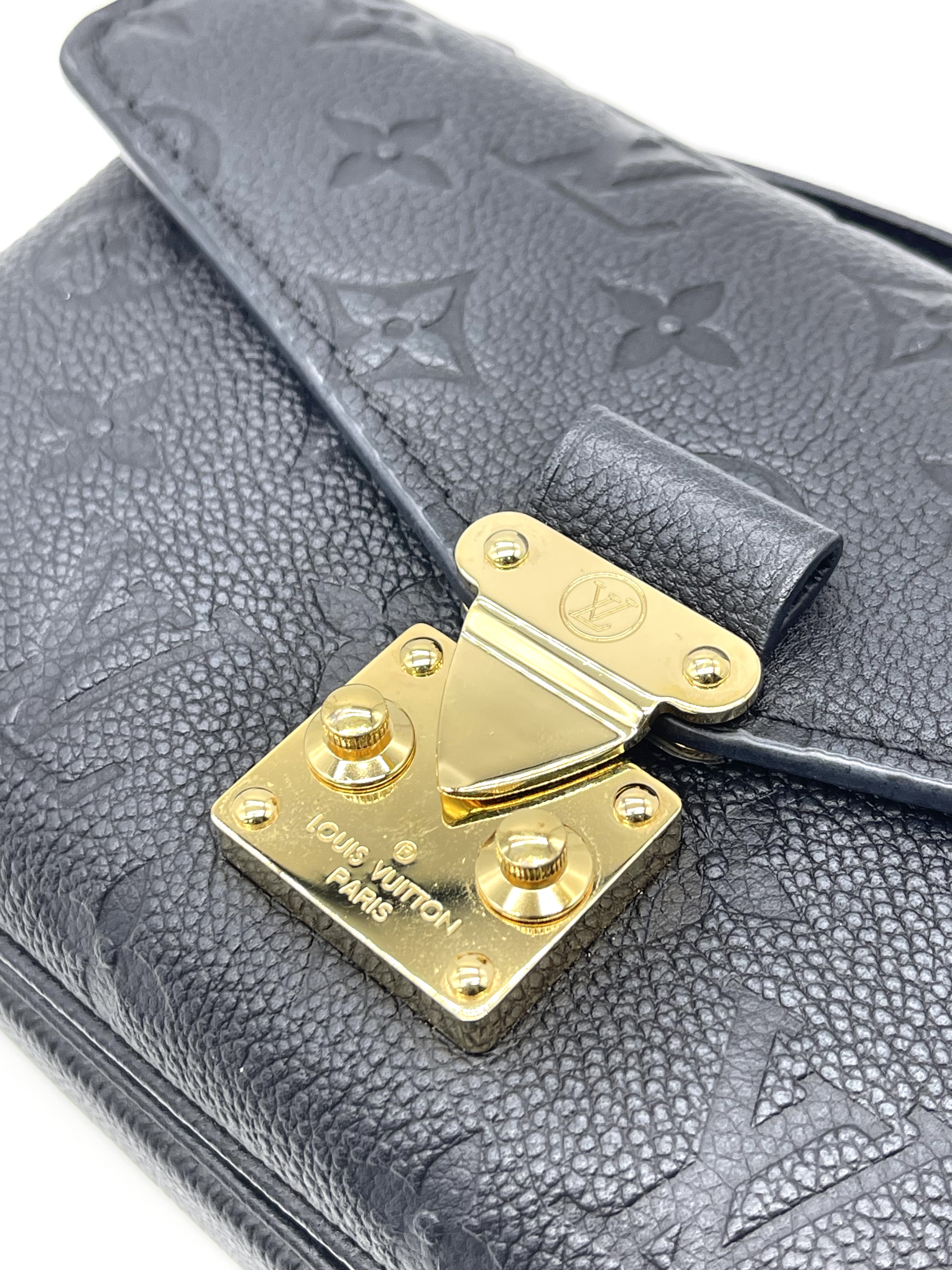 Pre-owned LV Pochette Métis MM / Product Code: 26032807