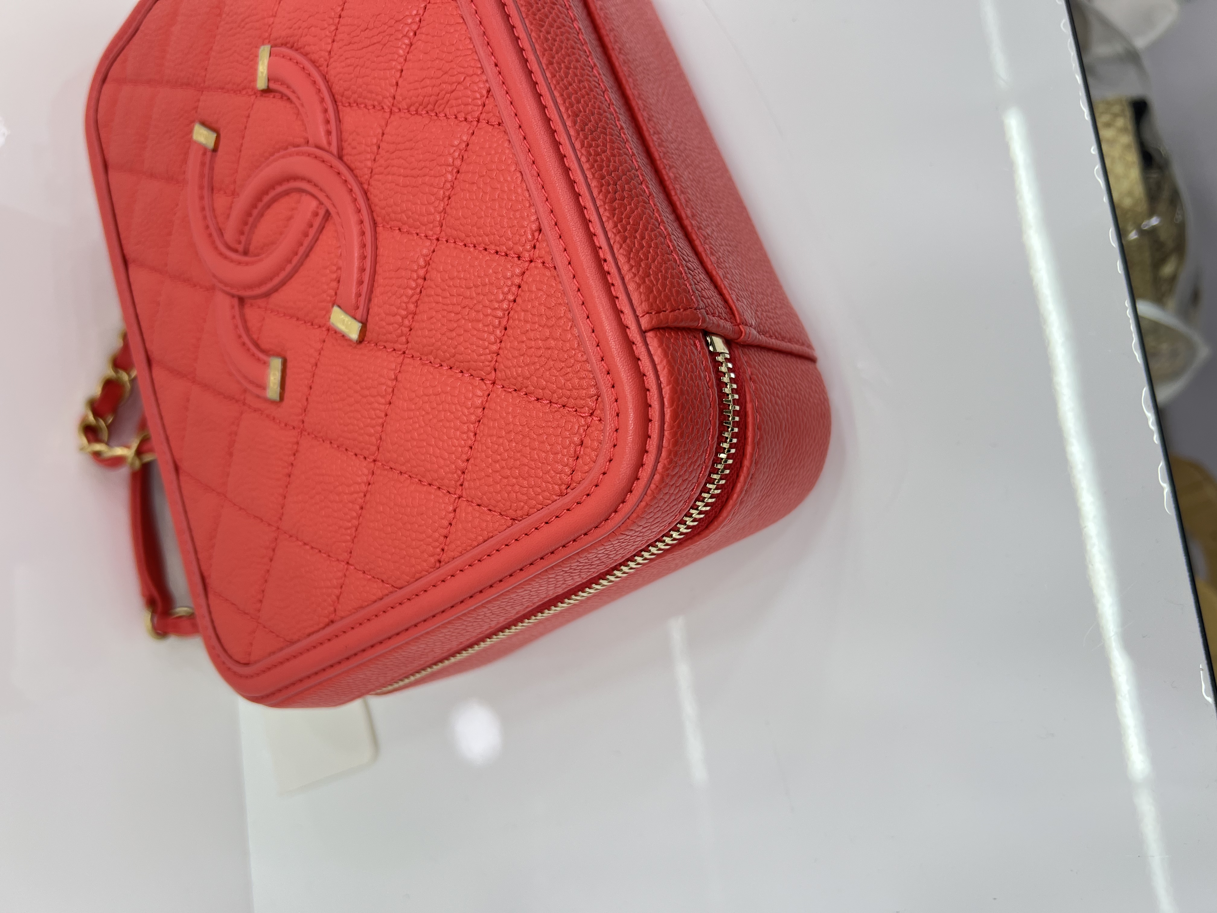 直播貨品 |  [1個-$100 2個-$300］EE81