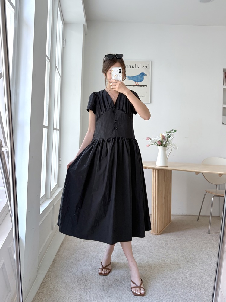 Airy Button Front Long Dress (Black)