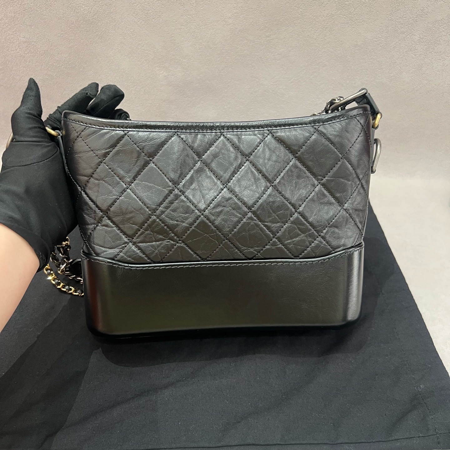 【預訂貨品】Chanel 20A黑金流浪包