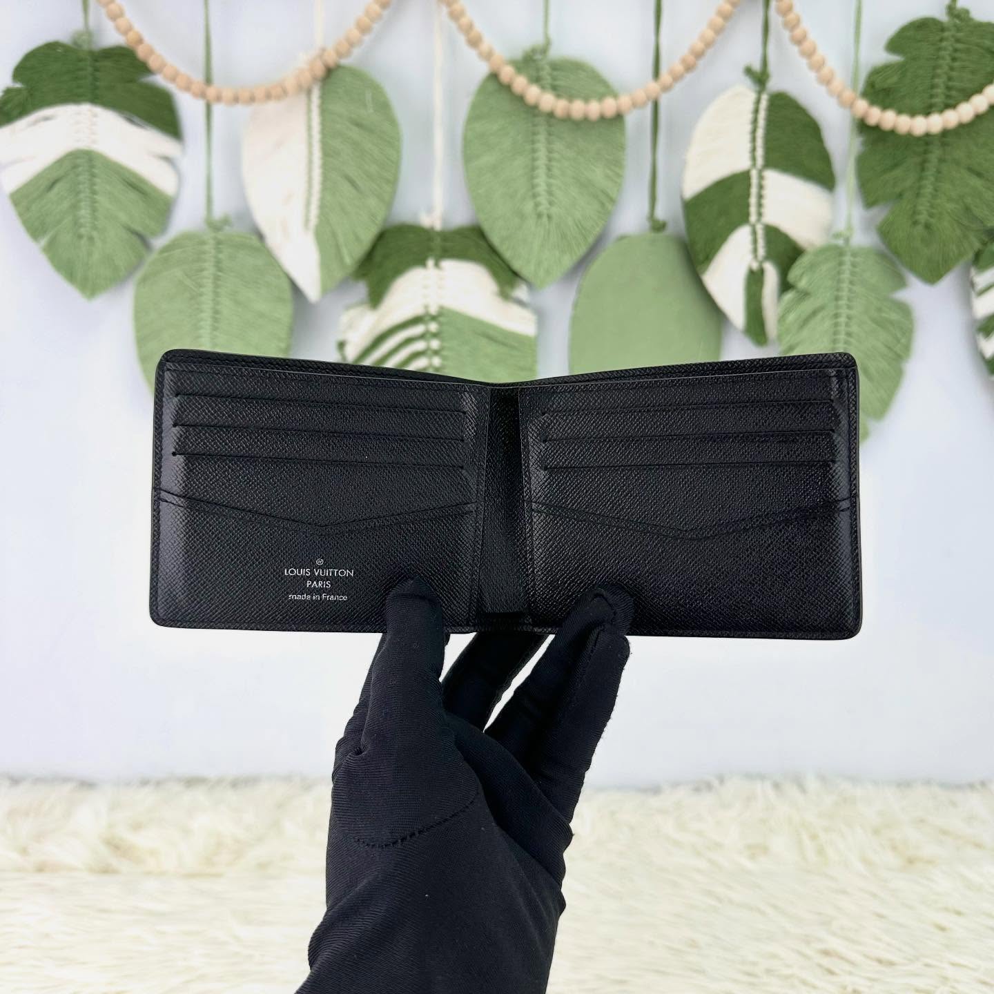 LV 🤍PRE OWNED Slender 黑色老花短銀包 晶片款🖤