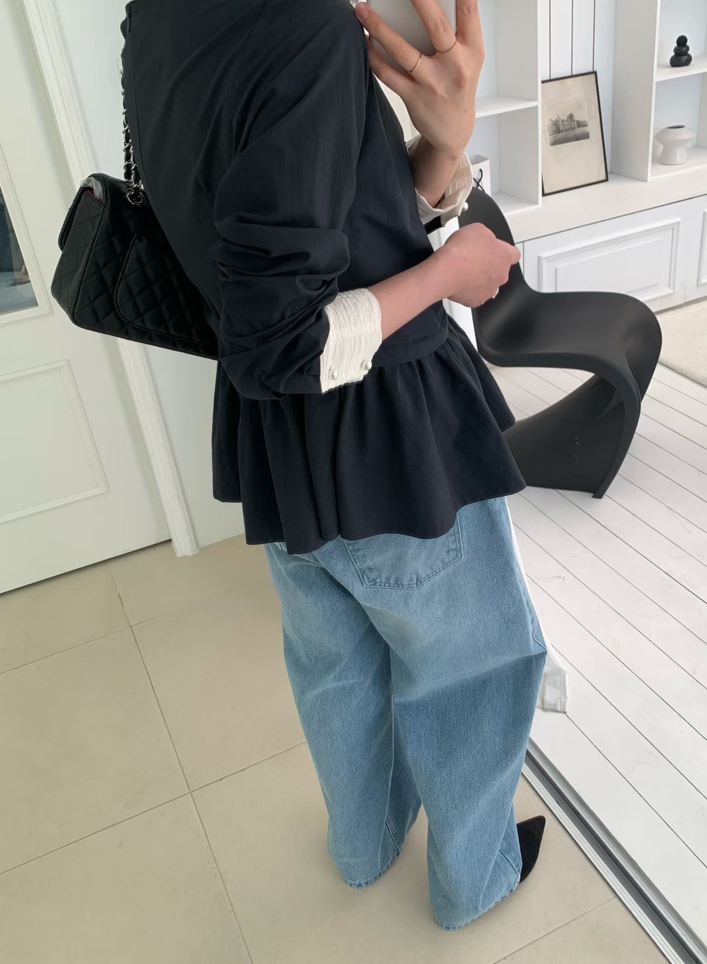 Feminine cuff contrast blouse