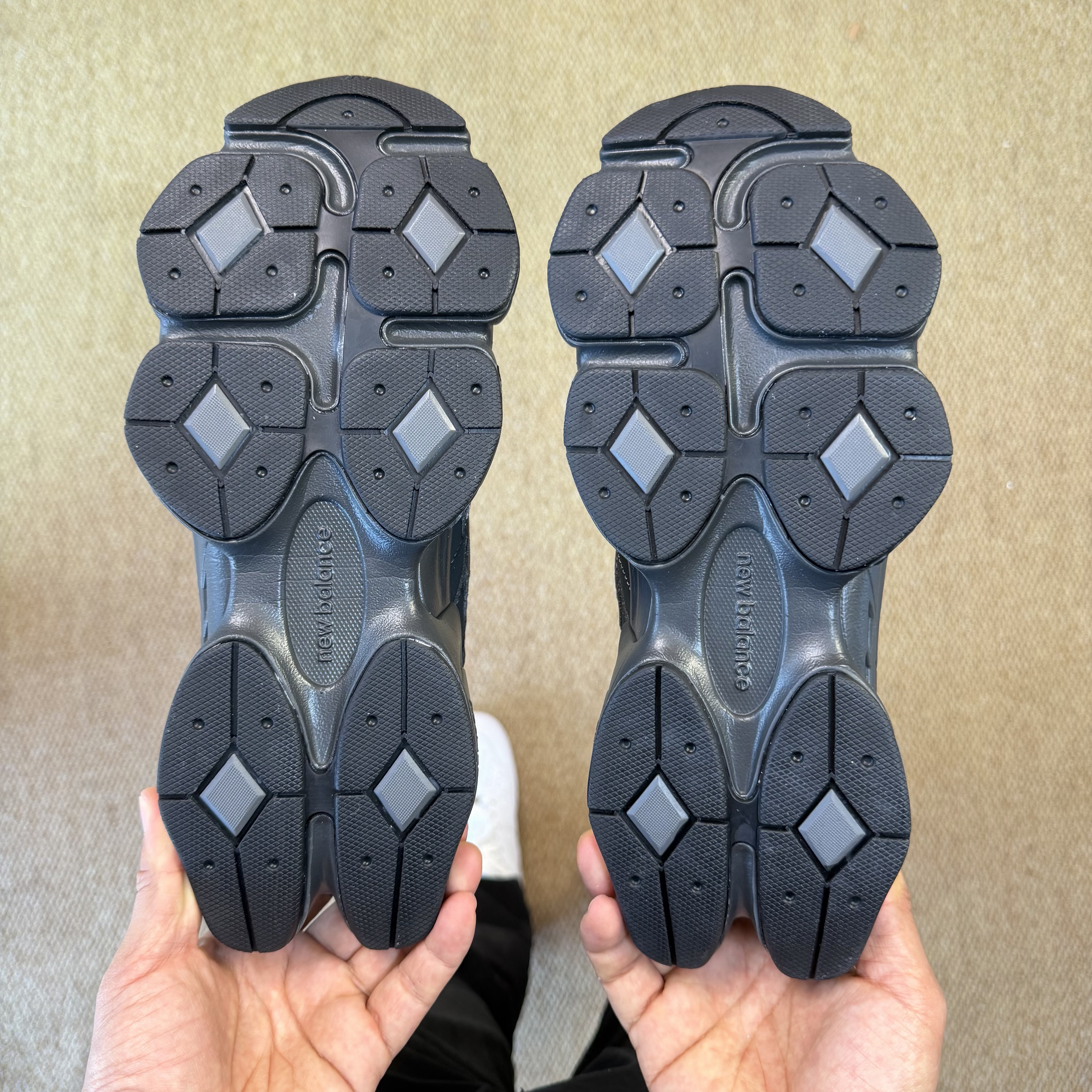 New Balance 9060 U906079E