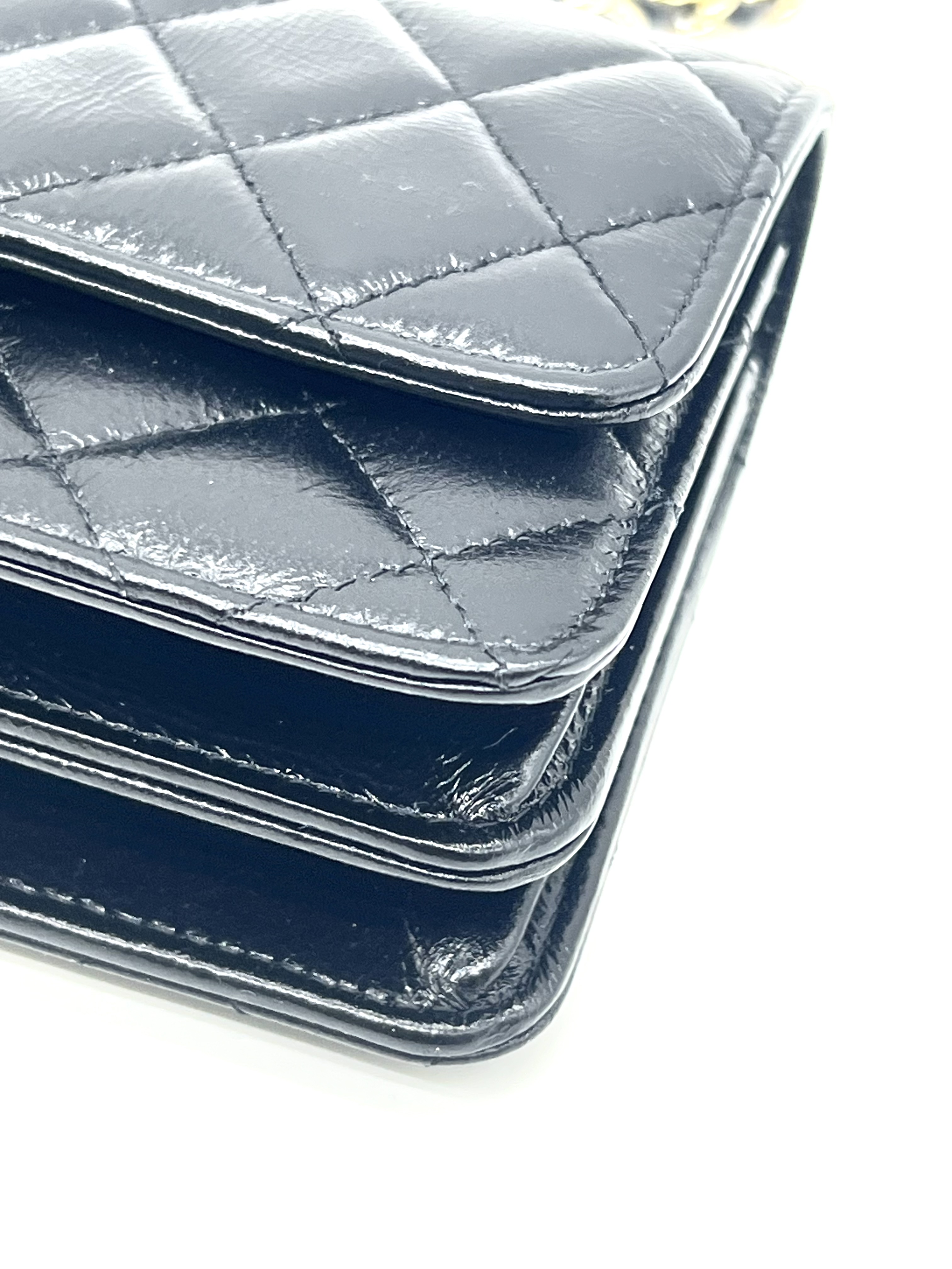 Pre-Owned CHANEL Camellia Handle Mini WOC Phone Holder / Product Code: 26042209