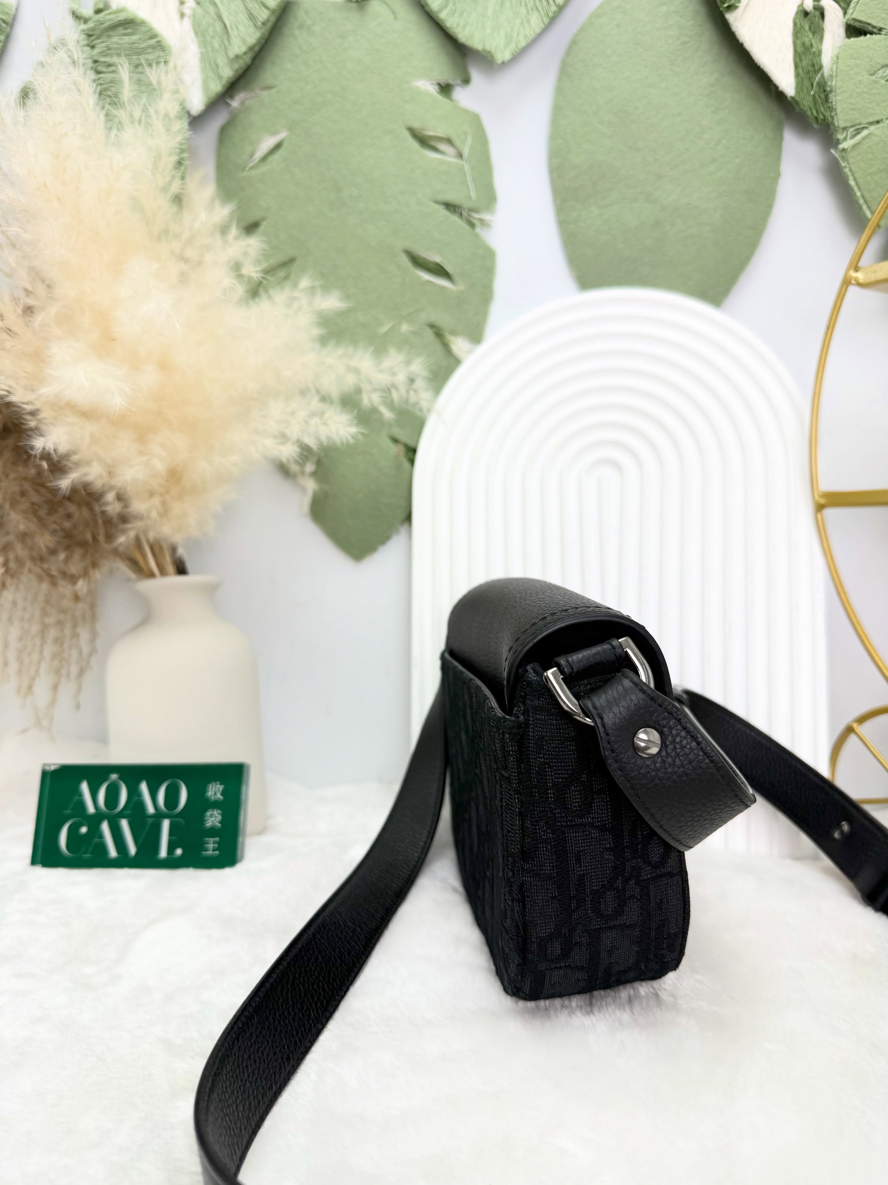 Dior👜 PRE OWNED 🛍️黑色老花郵差包 2025年單 全套🖤