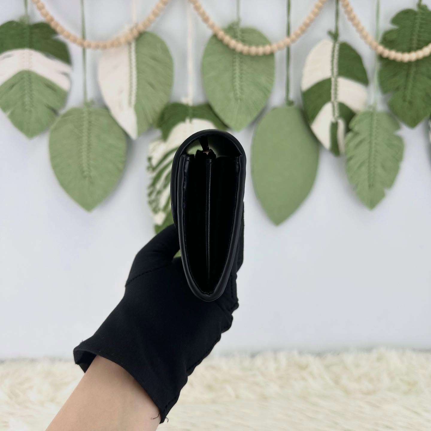 CELINE🤍PRE OWNED Triomphe 黑金牛皮長銀包 2024年全套有盒🖤