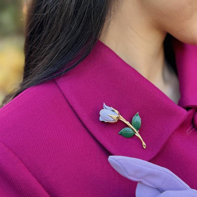 Vintage C.a. 1950-60s 3D Purple Rose with Green Leaves Brooch (MT2178)