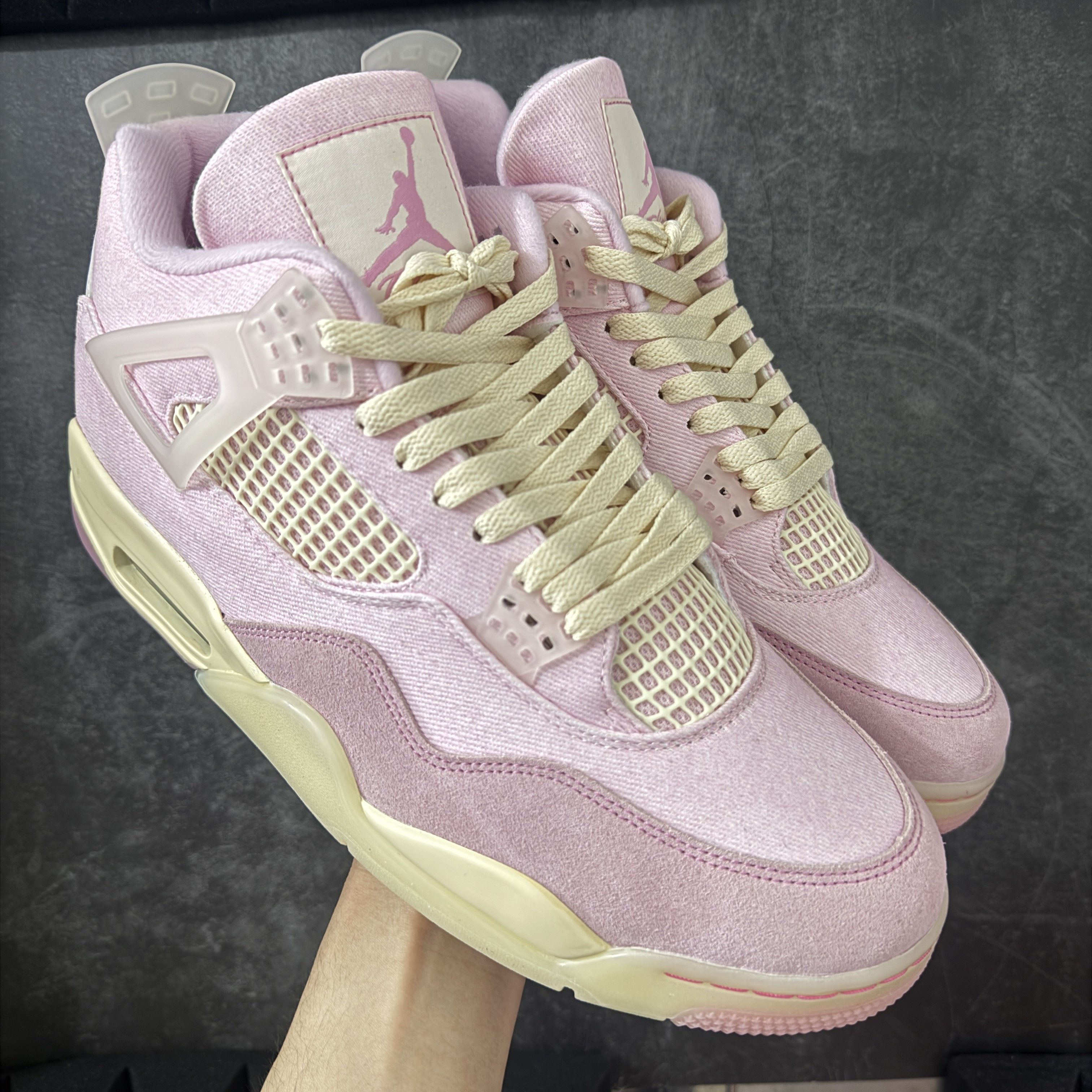 Nike Air Jordan 4 Retro IB6716-600