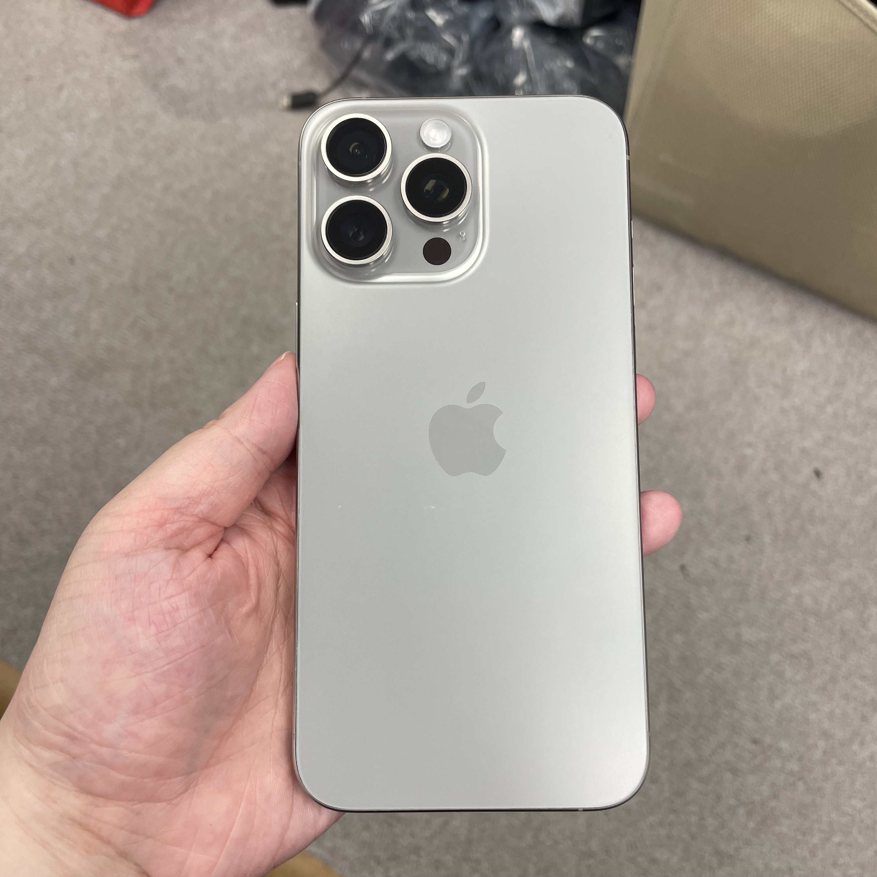 *6295 15 Promax 勁靚機 256GB 電85 原色 gray