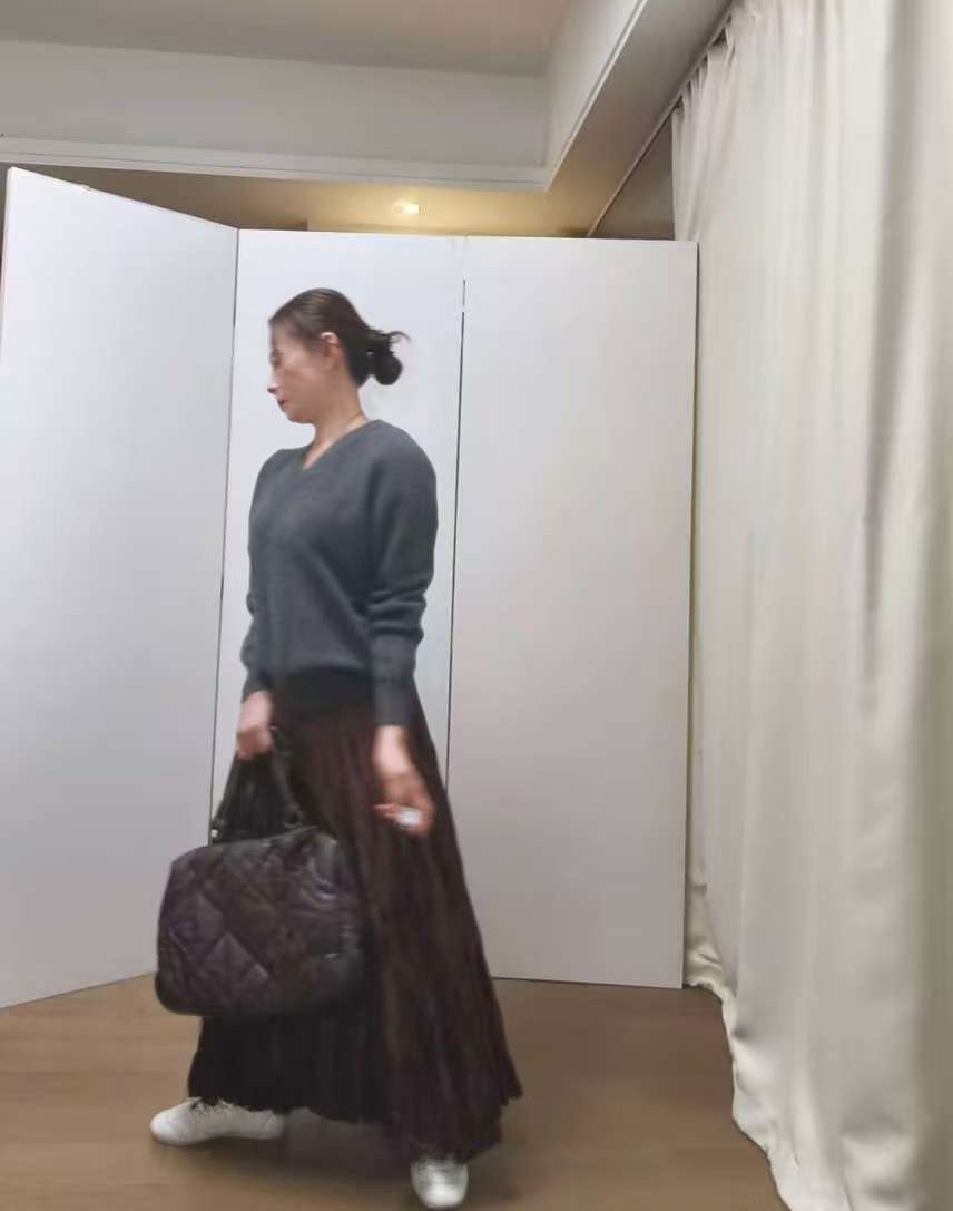 #3002, Lambswool Cashmere V- neck Pullover 綿羊毛茄士咩V領針織上衫