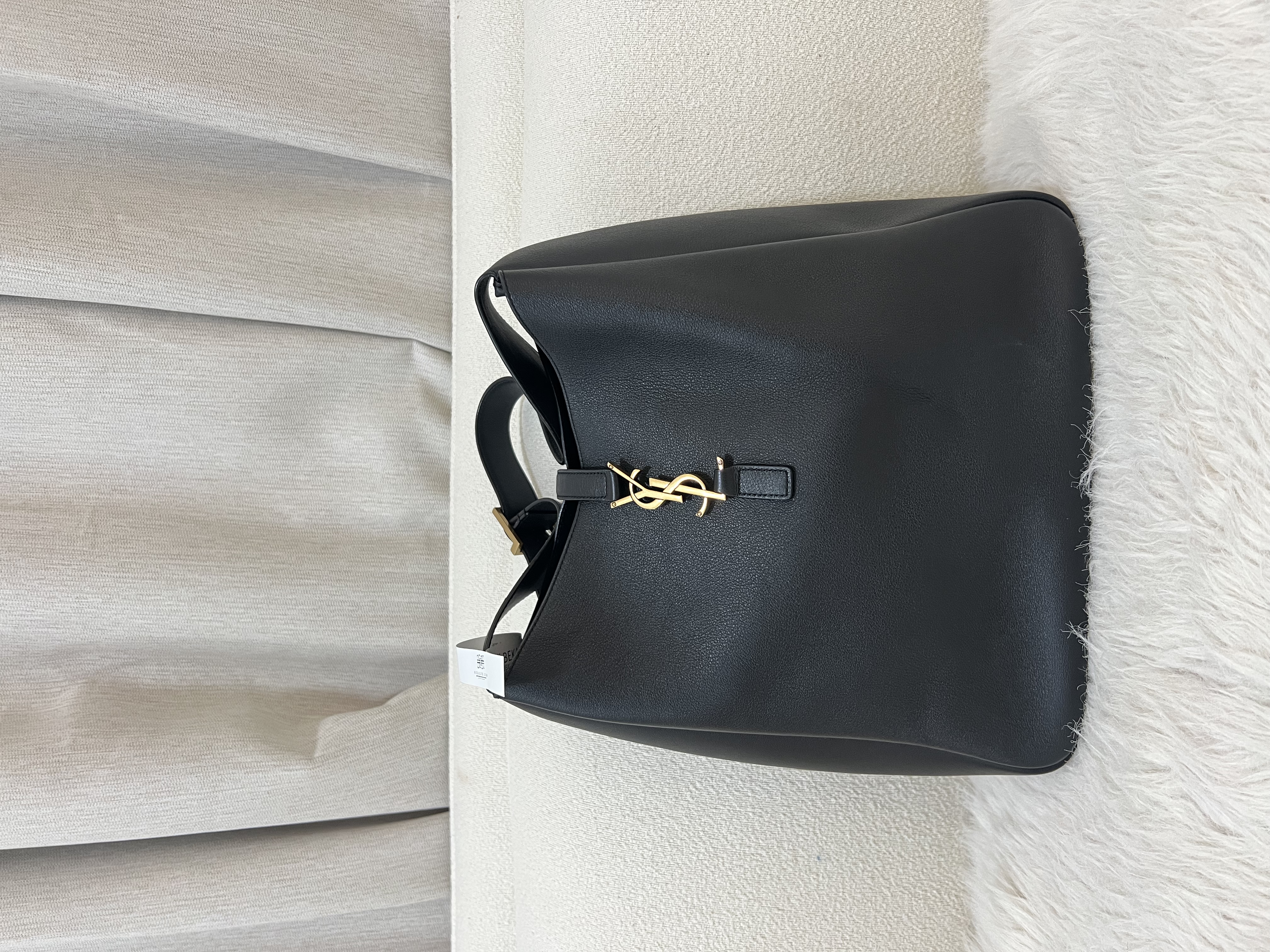 Pre-owned Saint Laurent Le 5 à 7 Supple Large Leather Shoulder Bag/ Product Code: 26022007