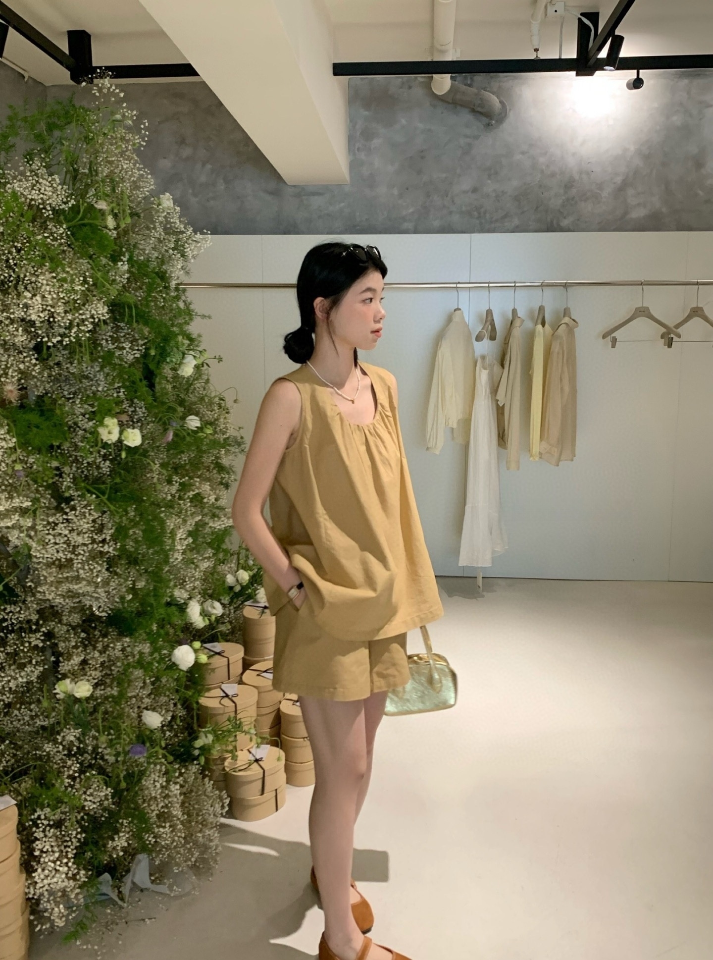 Clara Top + Bottom Set 法式慵懒风背心上衣+阔腿短裤套装 (3 colours)