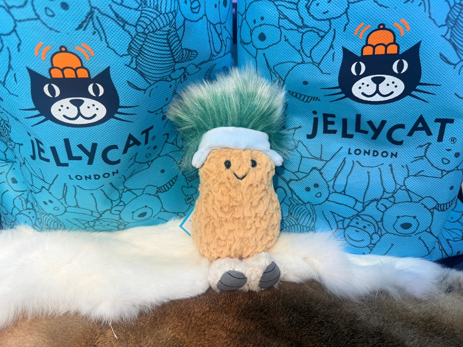 現貨💛Jellycat Amuseables Peanut 'Après Ski' 聖誕🎄優惠價 