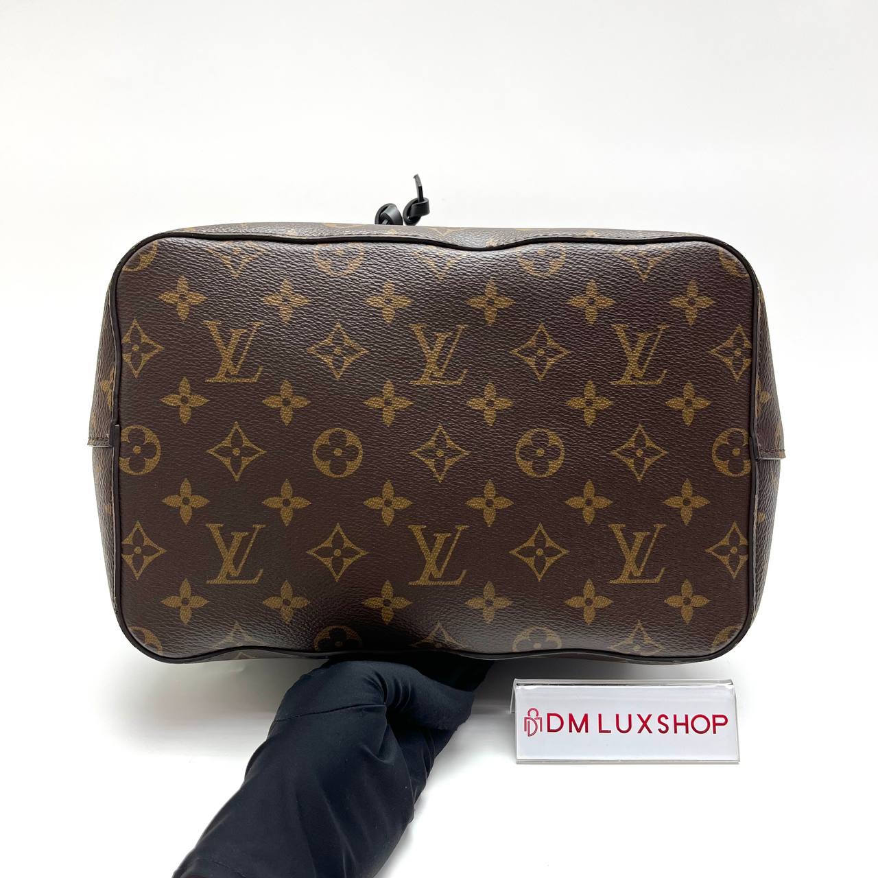 LV Monogram Neo Noe MM Black