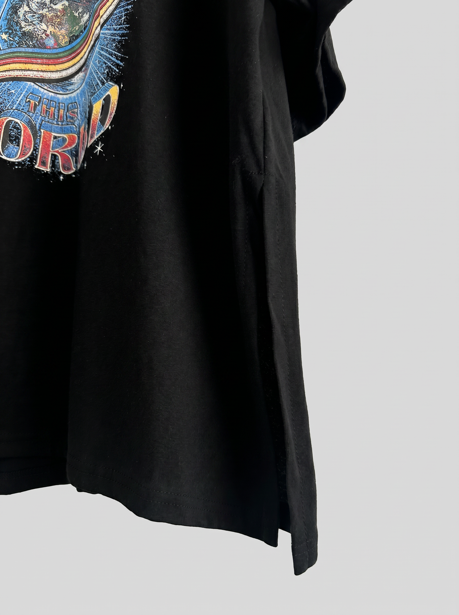 Out of This World Cosmic Graphic Tee | 太空地球印花T恤
