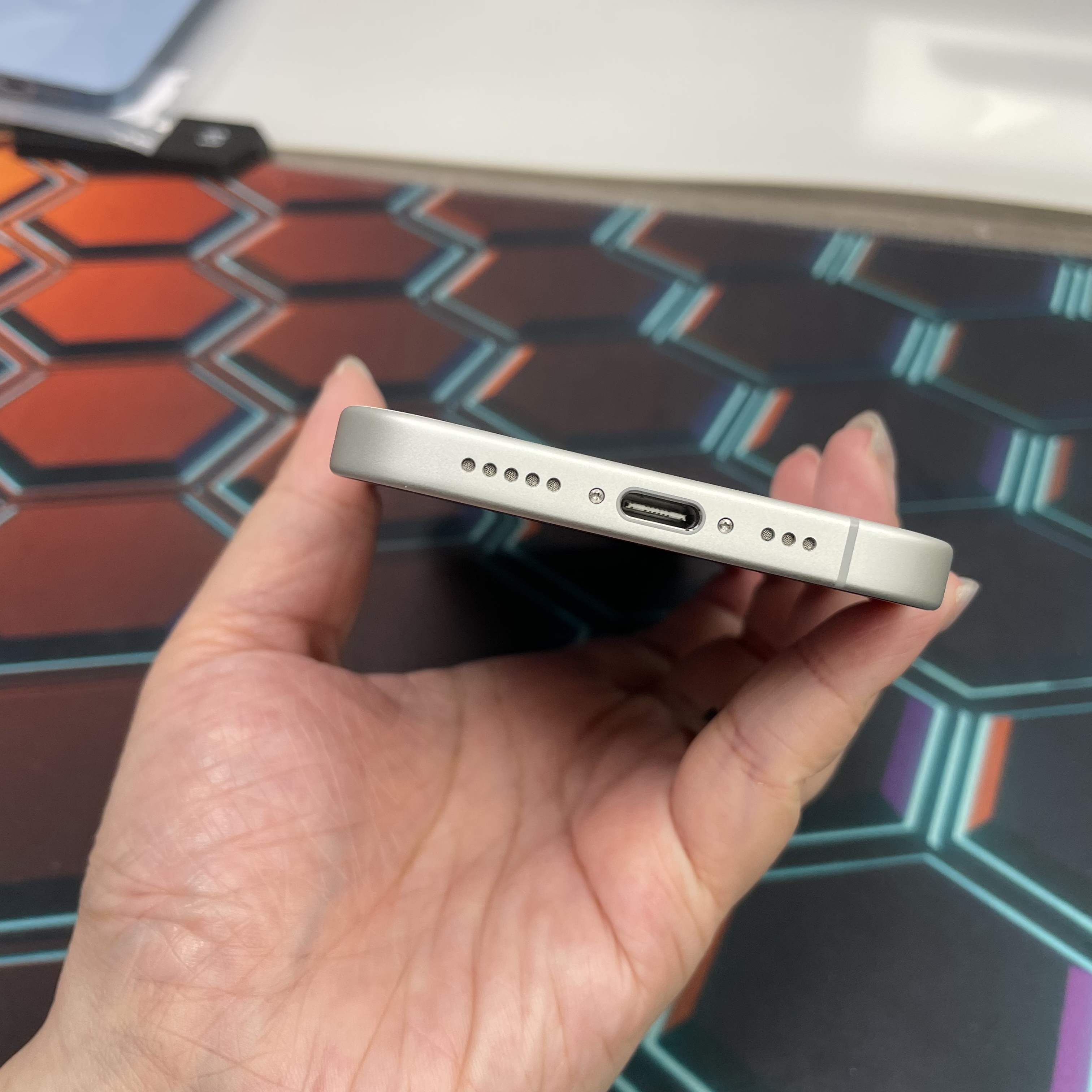 *7834 17 完美機 512GB 電100 白色 white