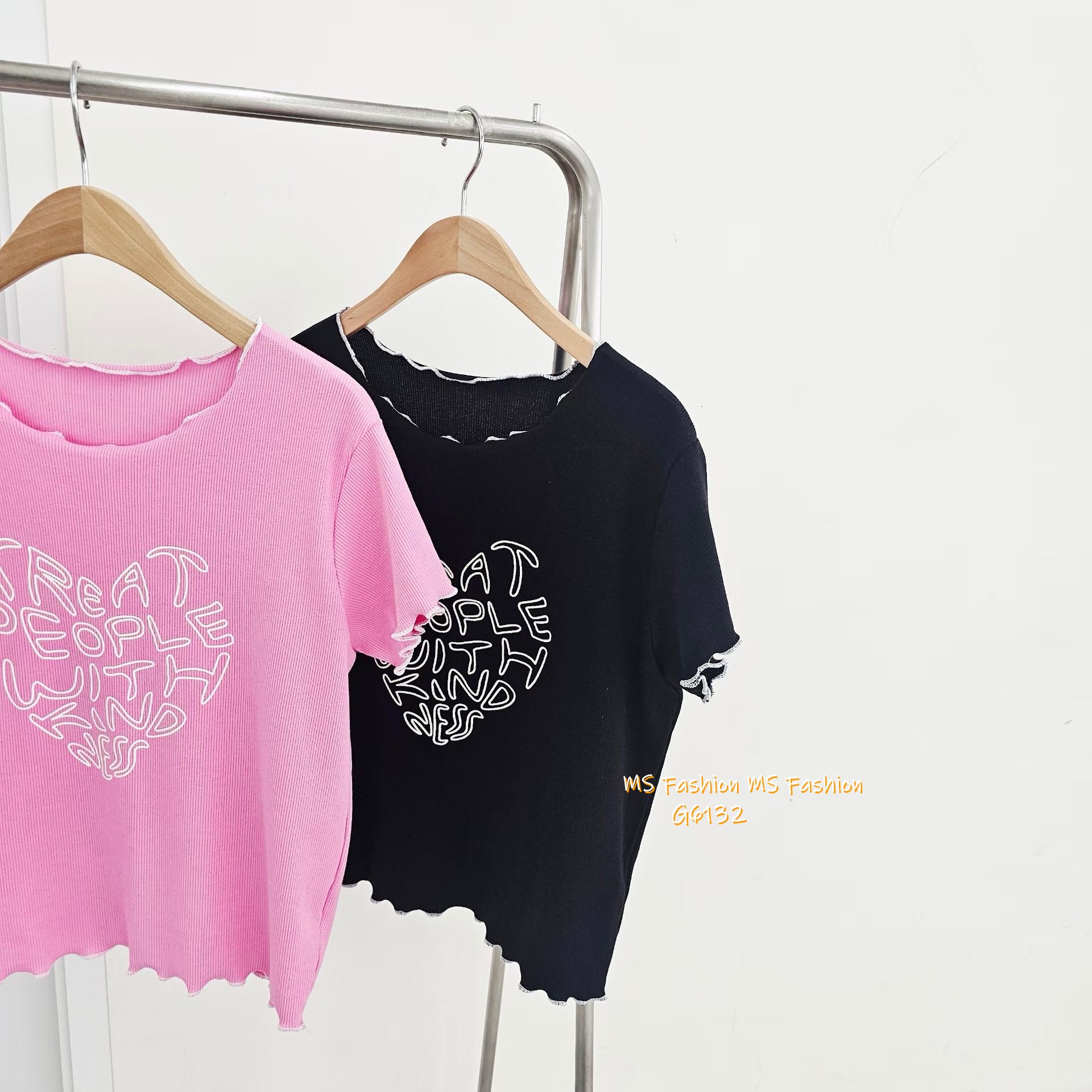 G6132 韓國🇰🇷型格字母心心top