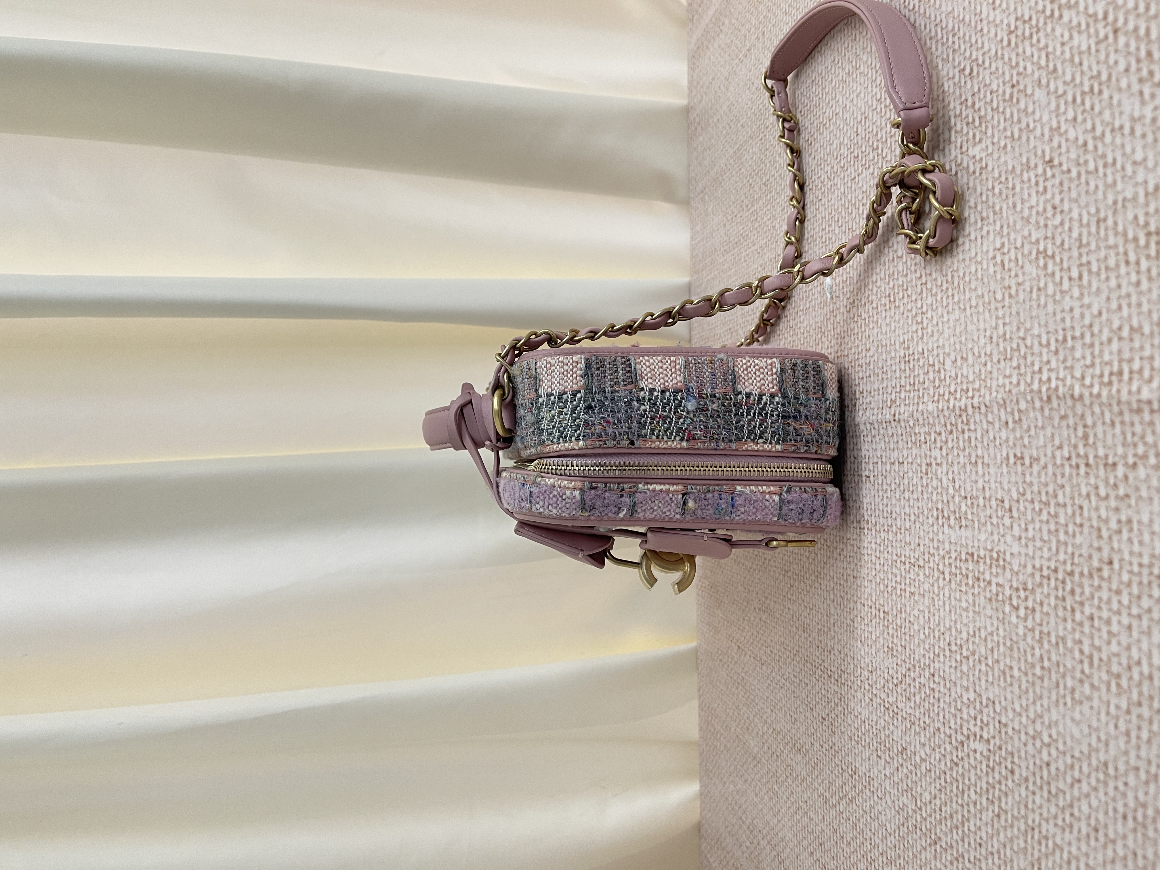 Pre-owned Chanel Tweed CC Filigree Vanity Case/ Product Code: 26042403