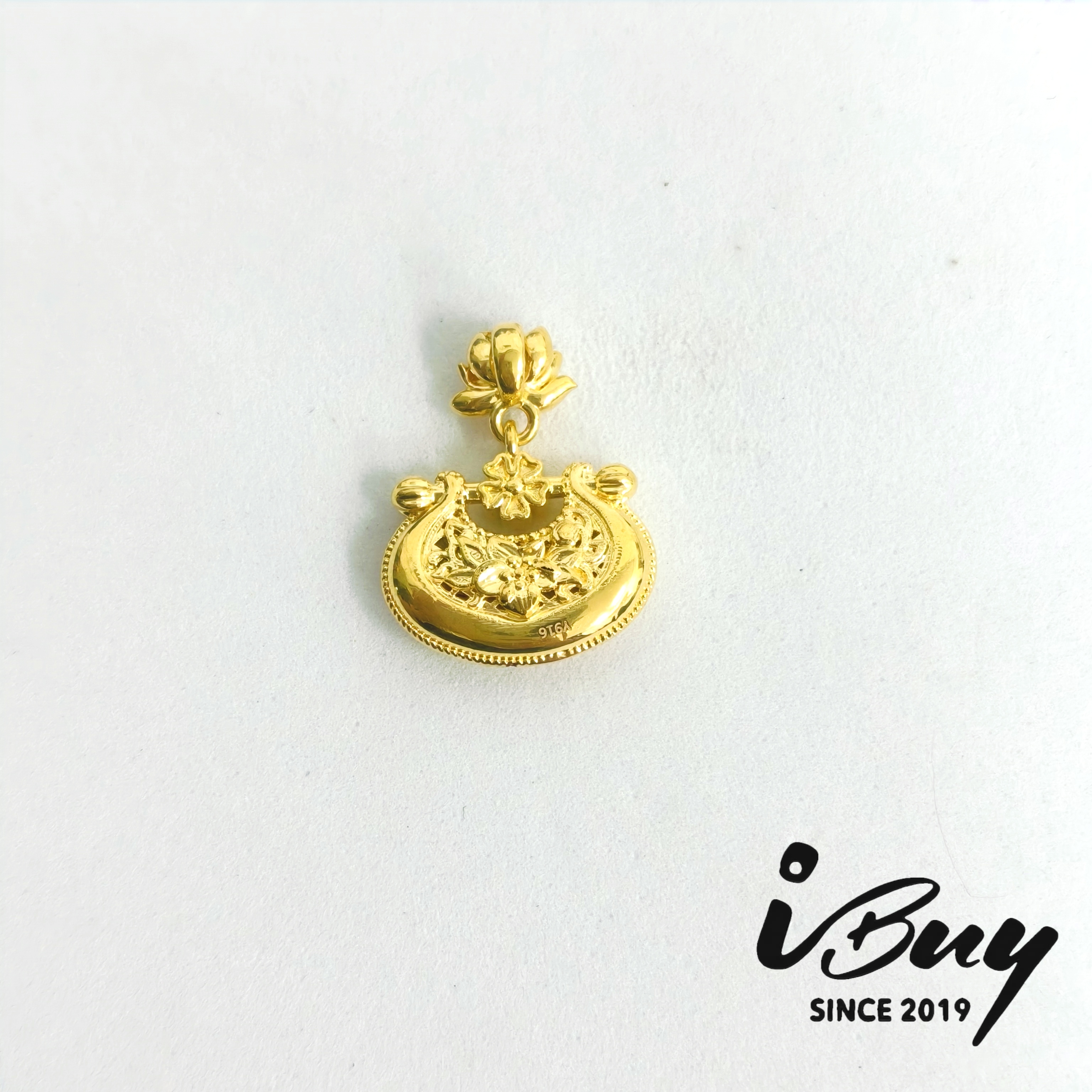 916 HARD GOLD CHERRY BLOSSOM INGOT LOCK  916 樱花元宝锁串咀
