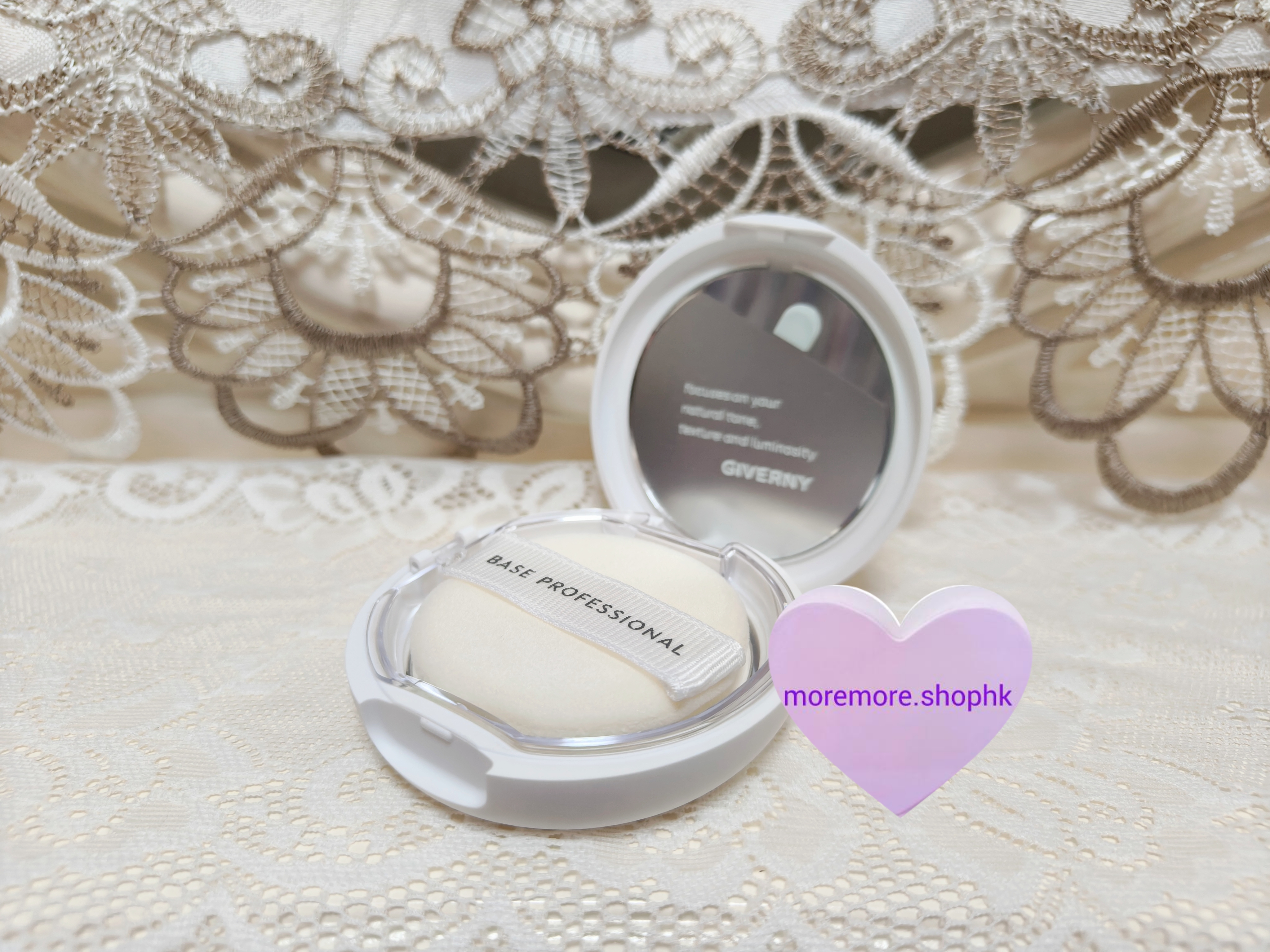 現貨💜 GIVERNY 控油毛孔隱形粉餅 GIVERNY控油毛孔隱形粉餅 GIVERNY粉餅 GIVERNY毛孔隱形粉餅 GIVERNY控油粉餅 😃史上最強定妝 救星粉餅  最強定妝 神級蜜粉餅 神級粉餅 人生粉餅 世一粉餅 控油救星 磨皮神器 磨皮粉餅 吸油紙粉餅 隱形毛孔神器 內附粉撲 😃