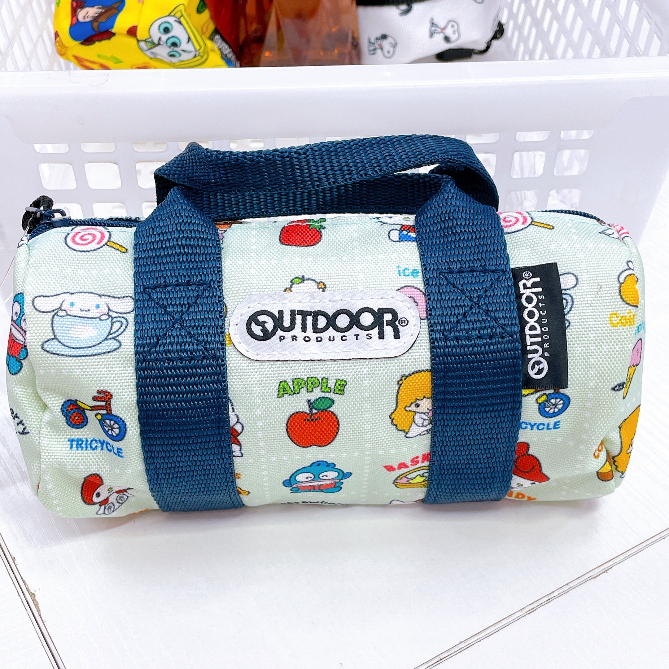 日本直送日本版Sanrio 迪士尼Snoopy新款outdoor 筆袋