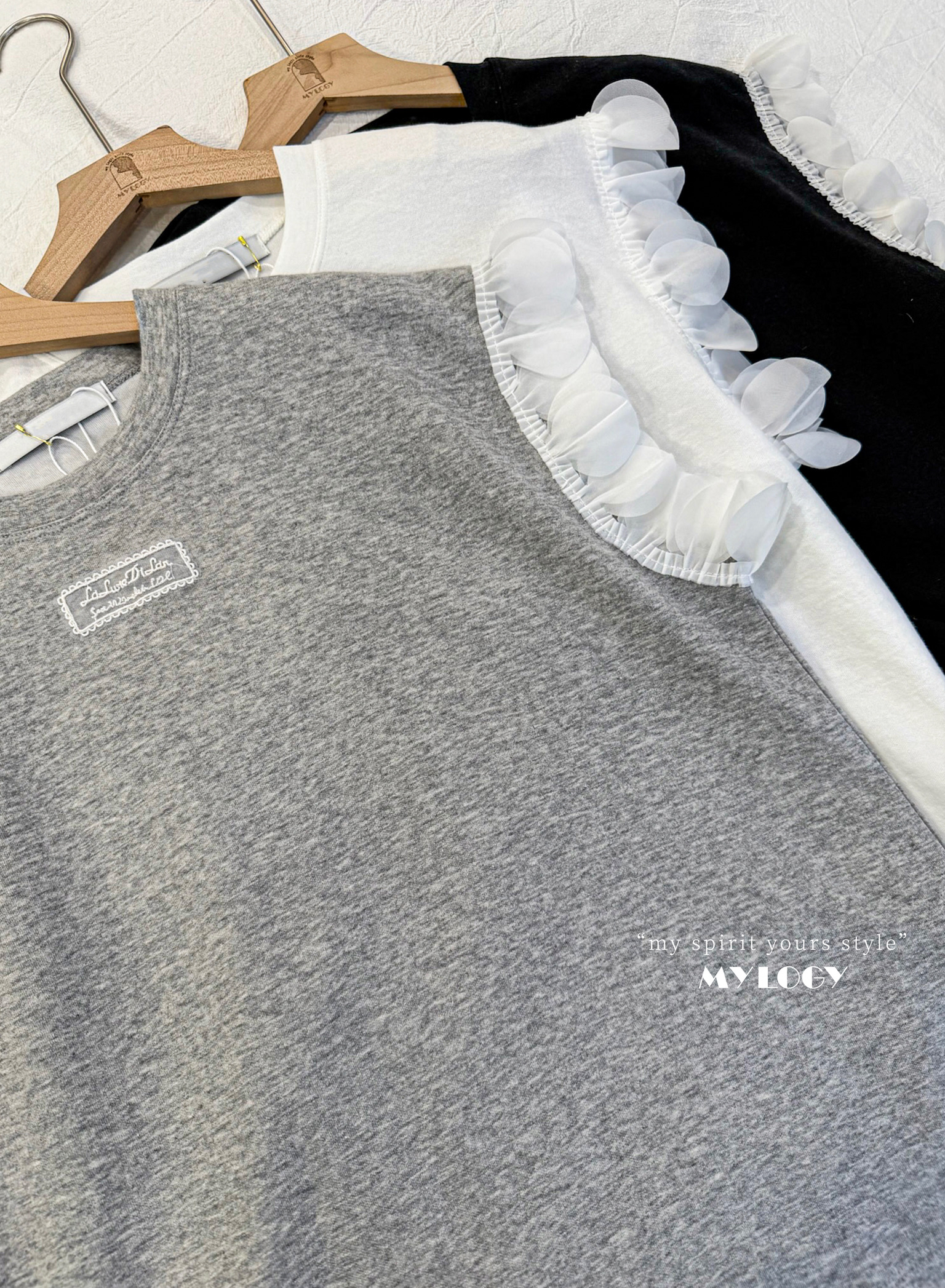 波波羽翼～棉質繡字TEE MIE0002 - 白色 White