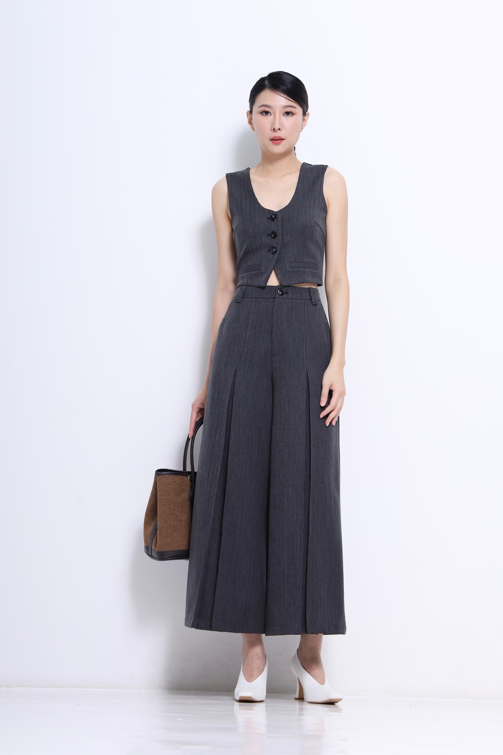 CB2695 U NECK BUTTON SHORT VEST