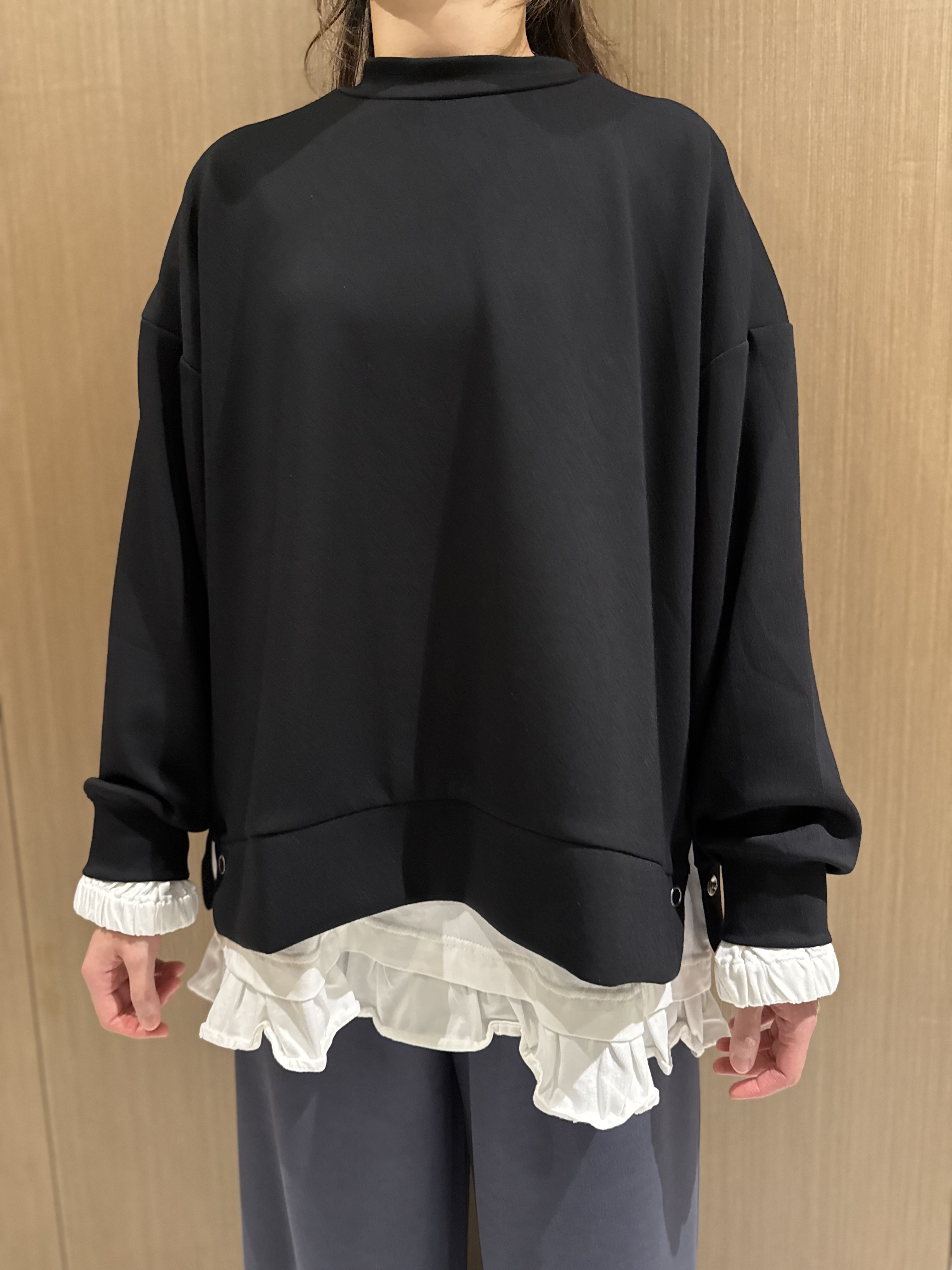 超親膚側啪鈕上衣