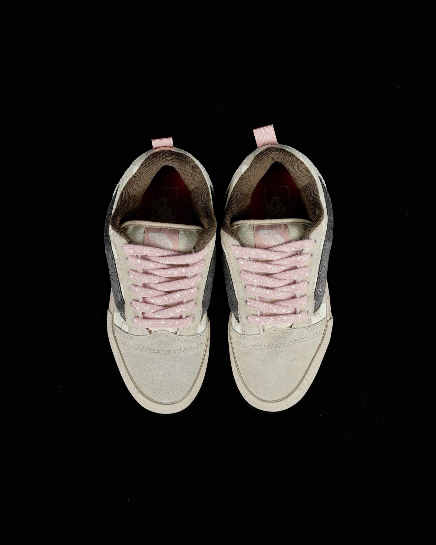 Vans Authentic Pop Mart Space Molly VN000EE6H11