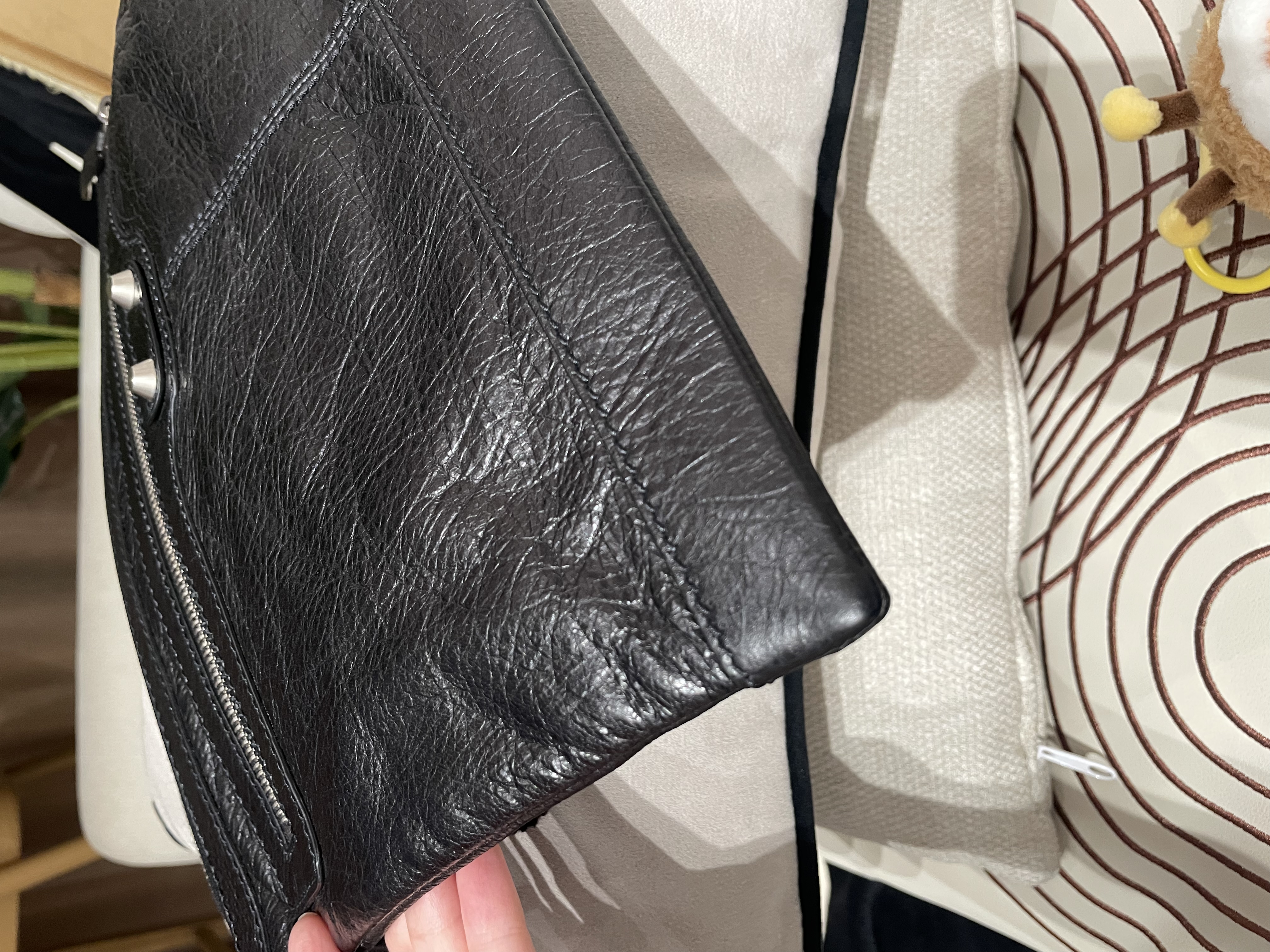 Balenciaga clutch bag 黑色銀扣100%Authentic,98%new✅tap booklet