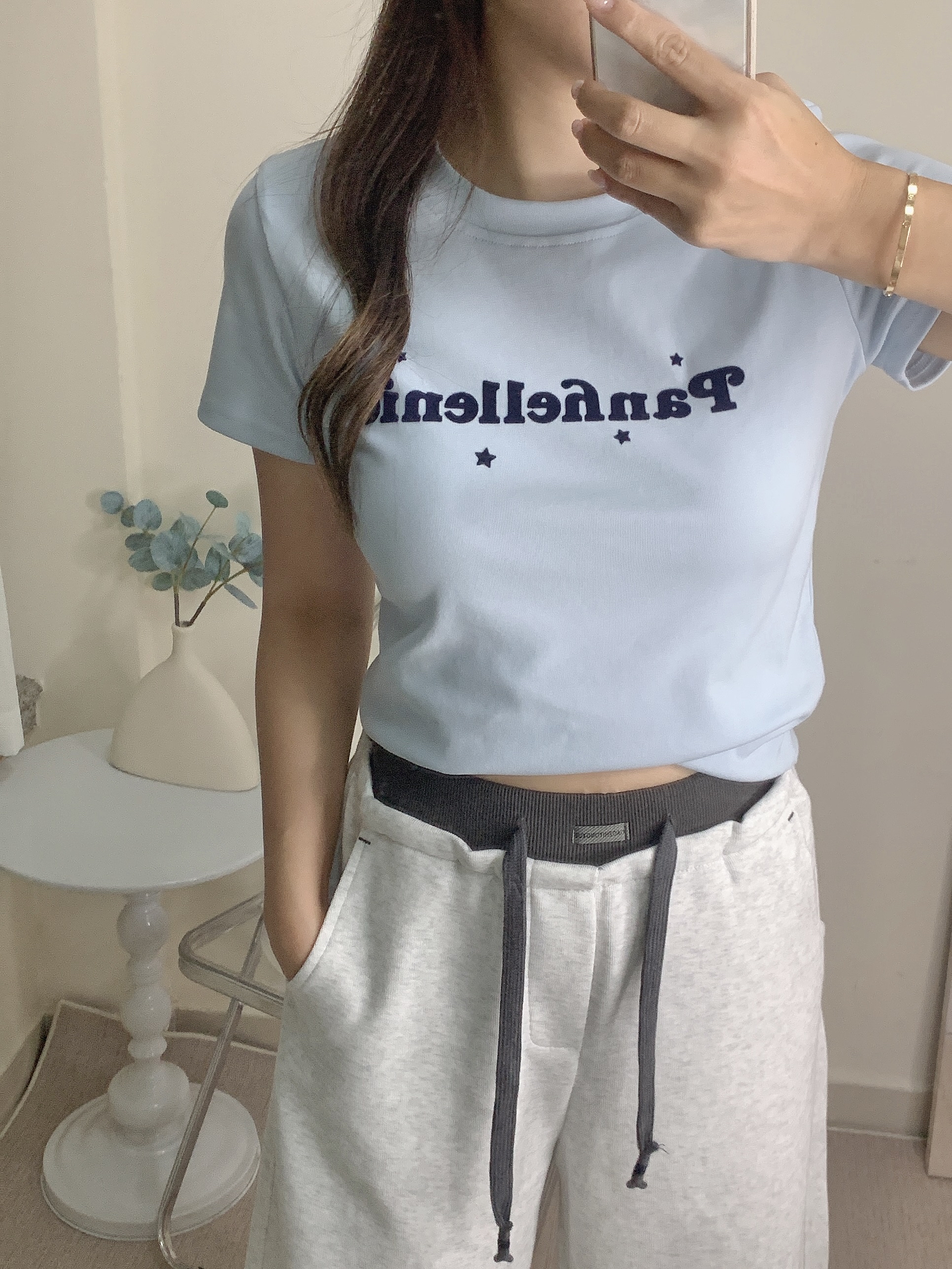 現貨》星星字母Tee