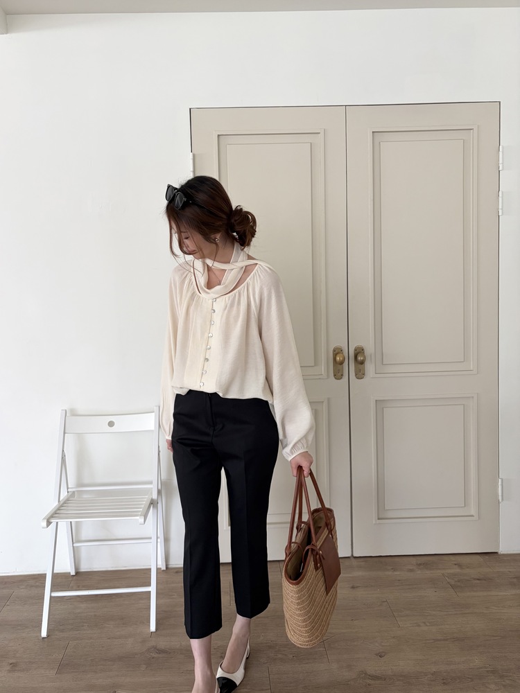 Eloise Tie-Neck Blouse (Cream)