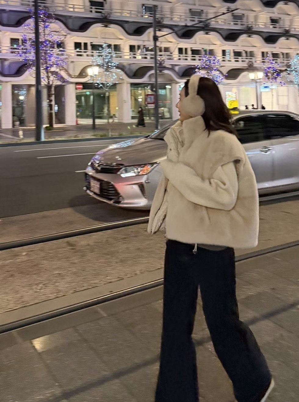 Elegant artificial fur vest 