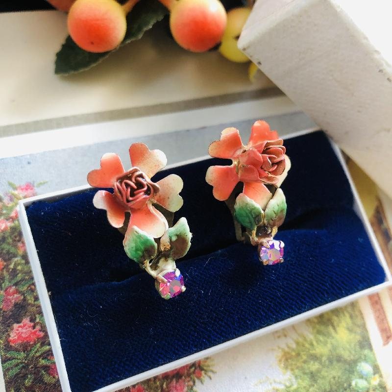 C.a. 1950-60s Austrian Hand-painted Peach Orange Enamel Floral Clip Earrings (MT1816-3)