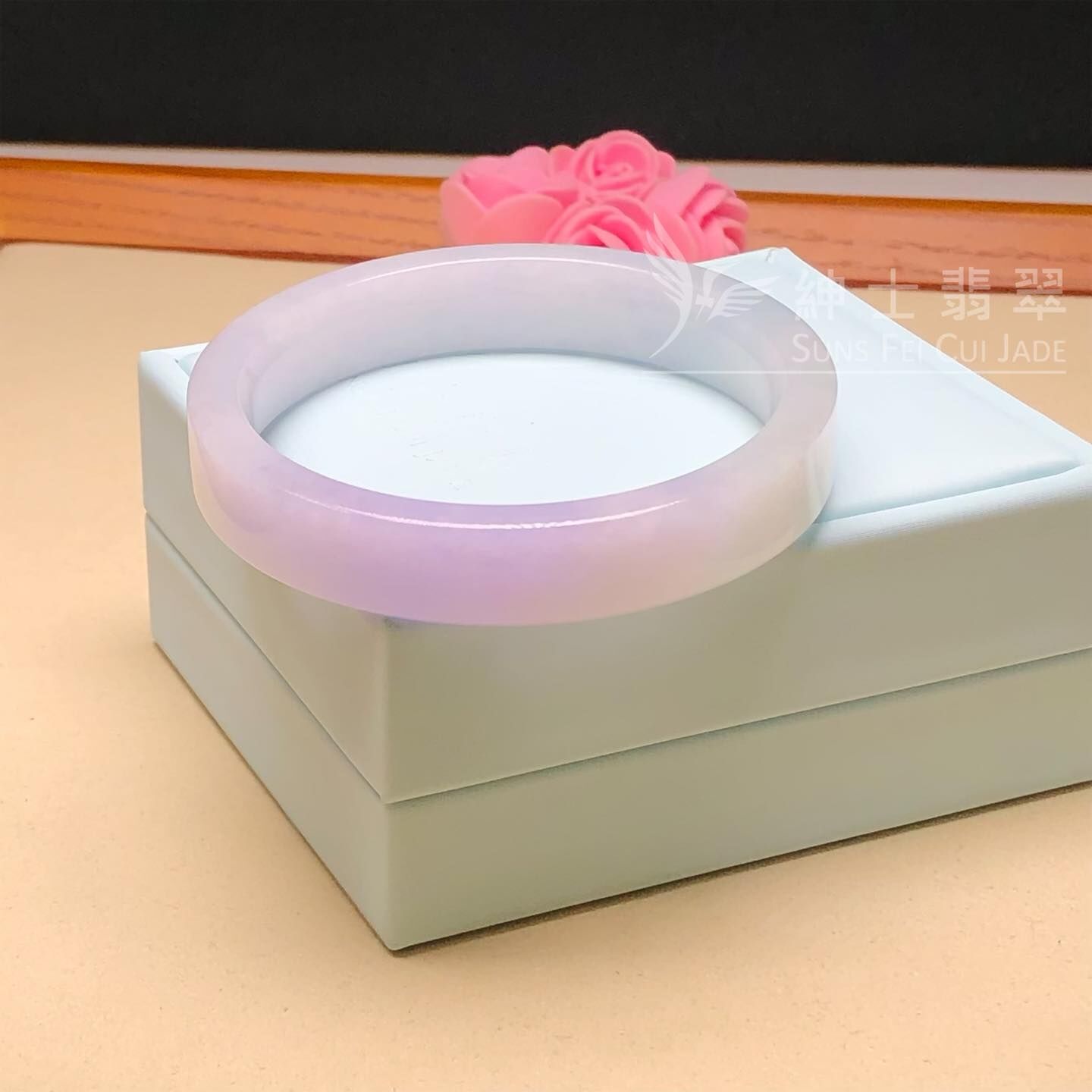 會卡春彩方鐲52.6mm