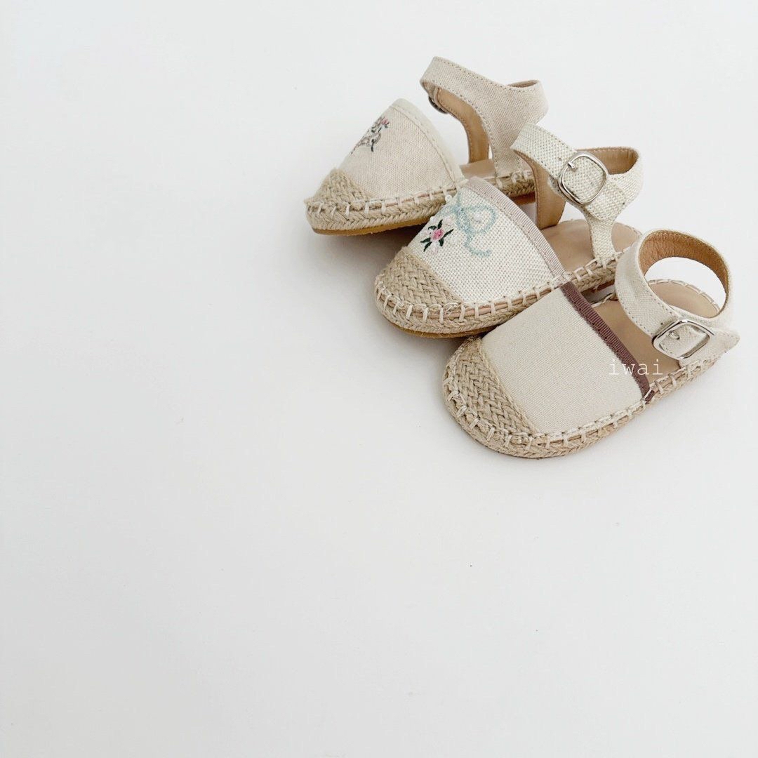 Neko | shoes (Blue ribbon flower size 150)