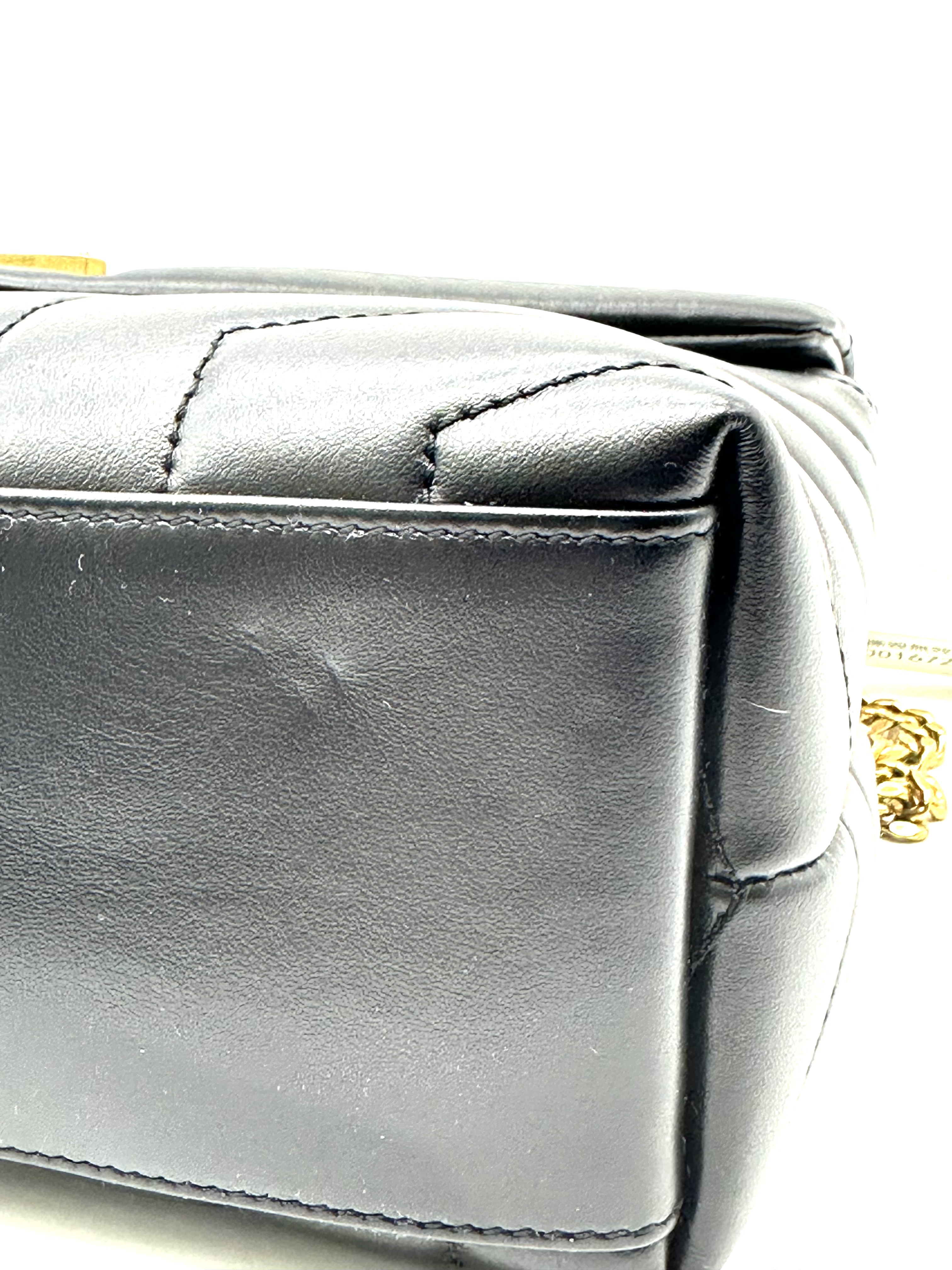 Pre-Owned YSL Loulou shoulder bag / Product Code: 26040902